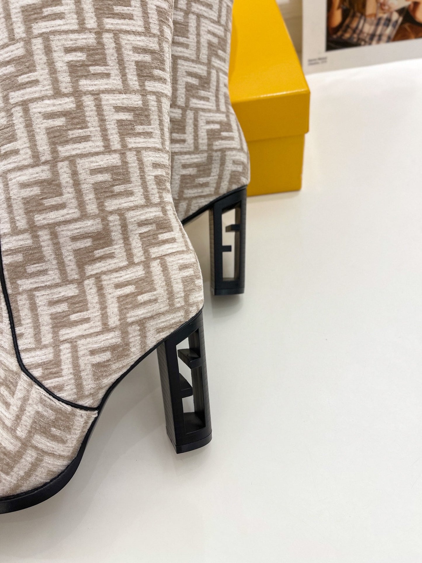 Luxury Shoes - FED - 341