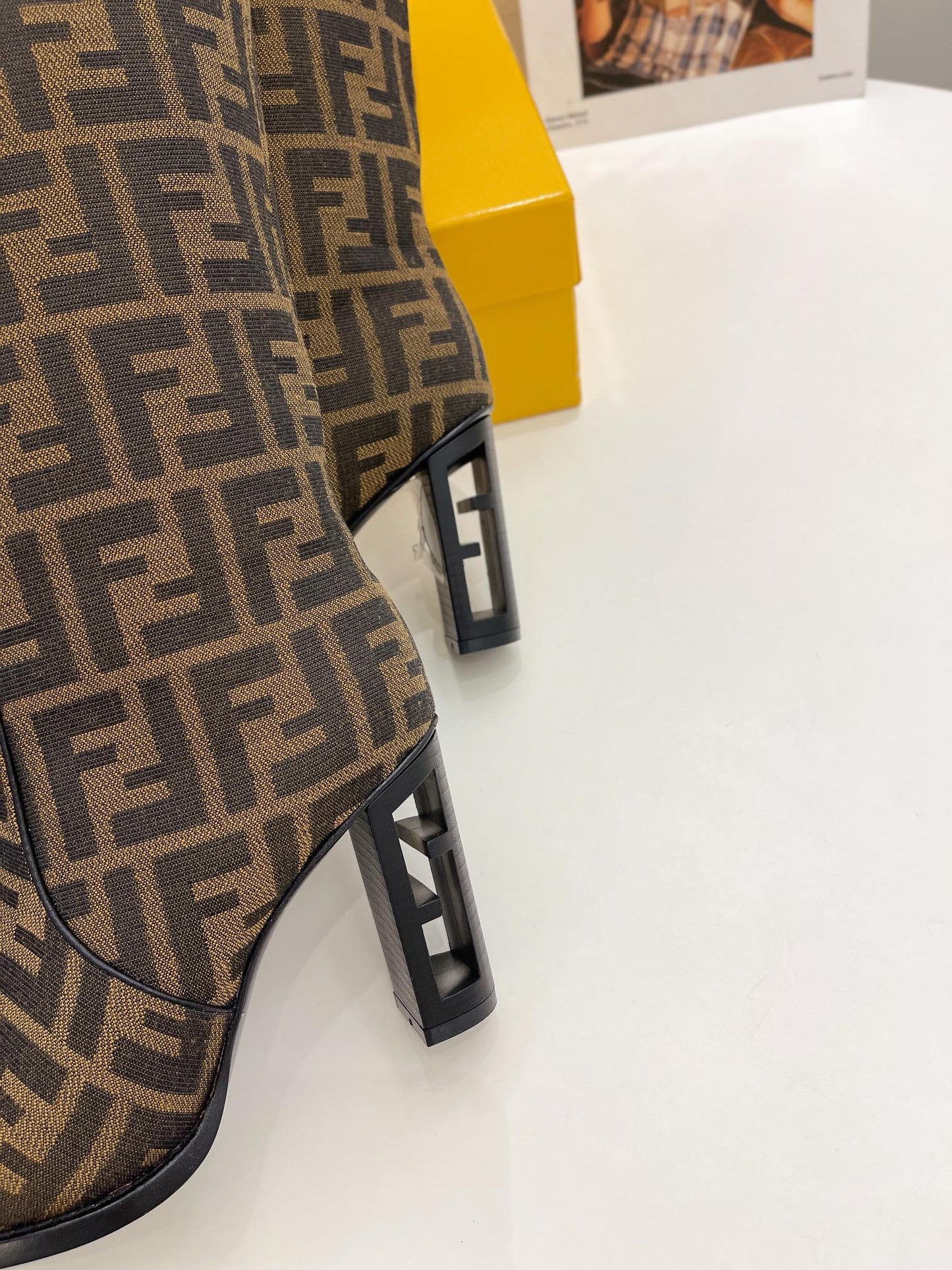 Luxury Shoes - FED - 343