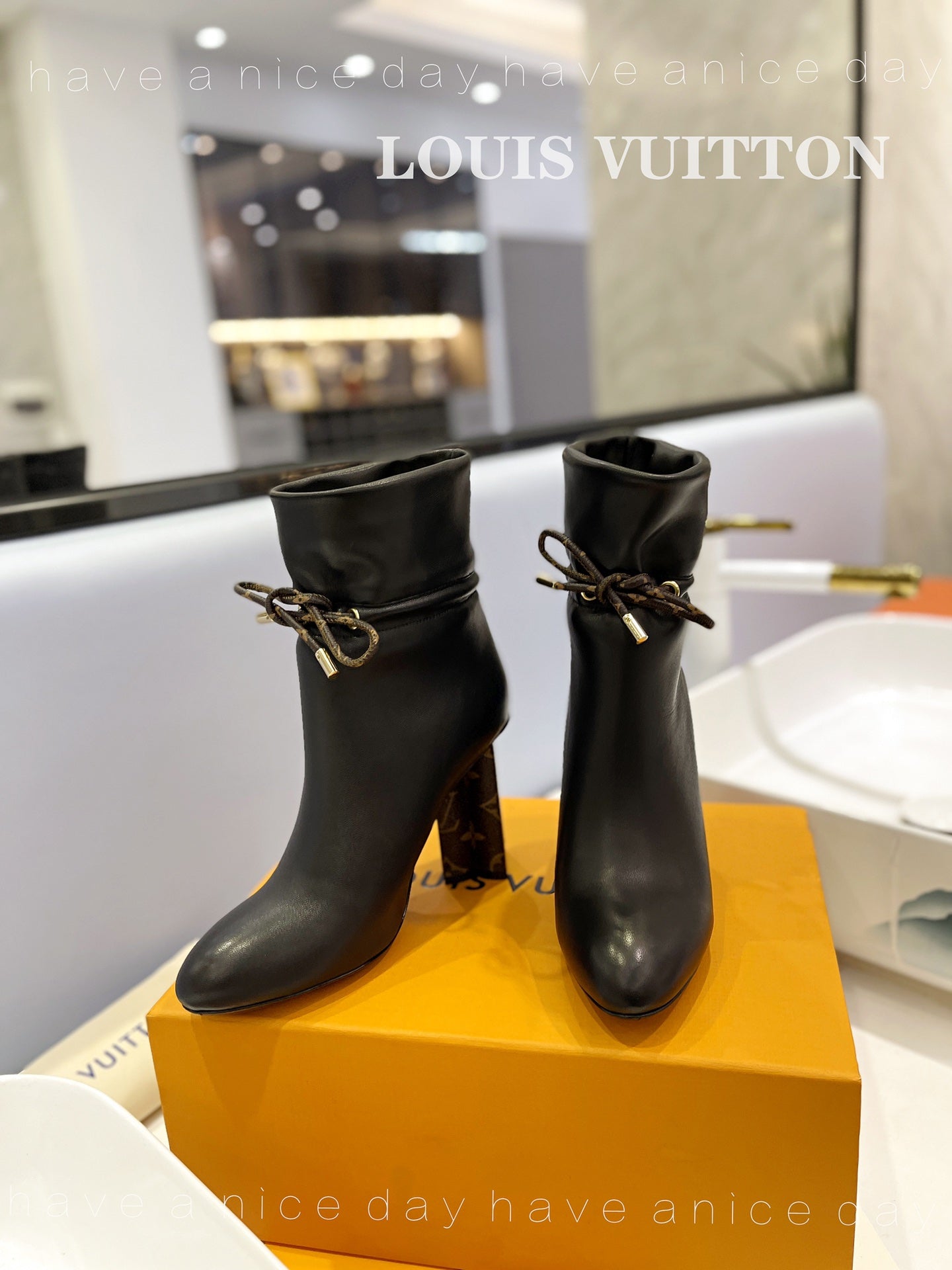 Luxury Shoes - LU-V - 558