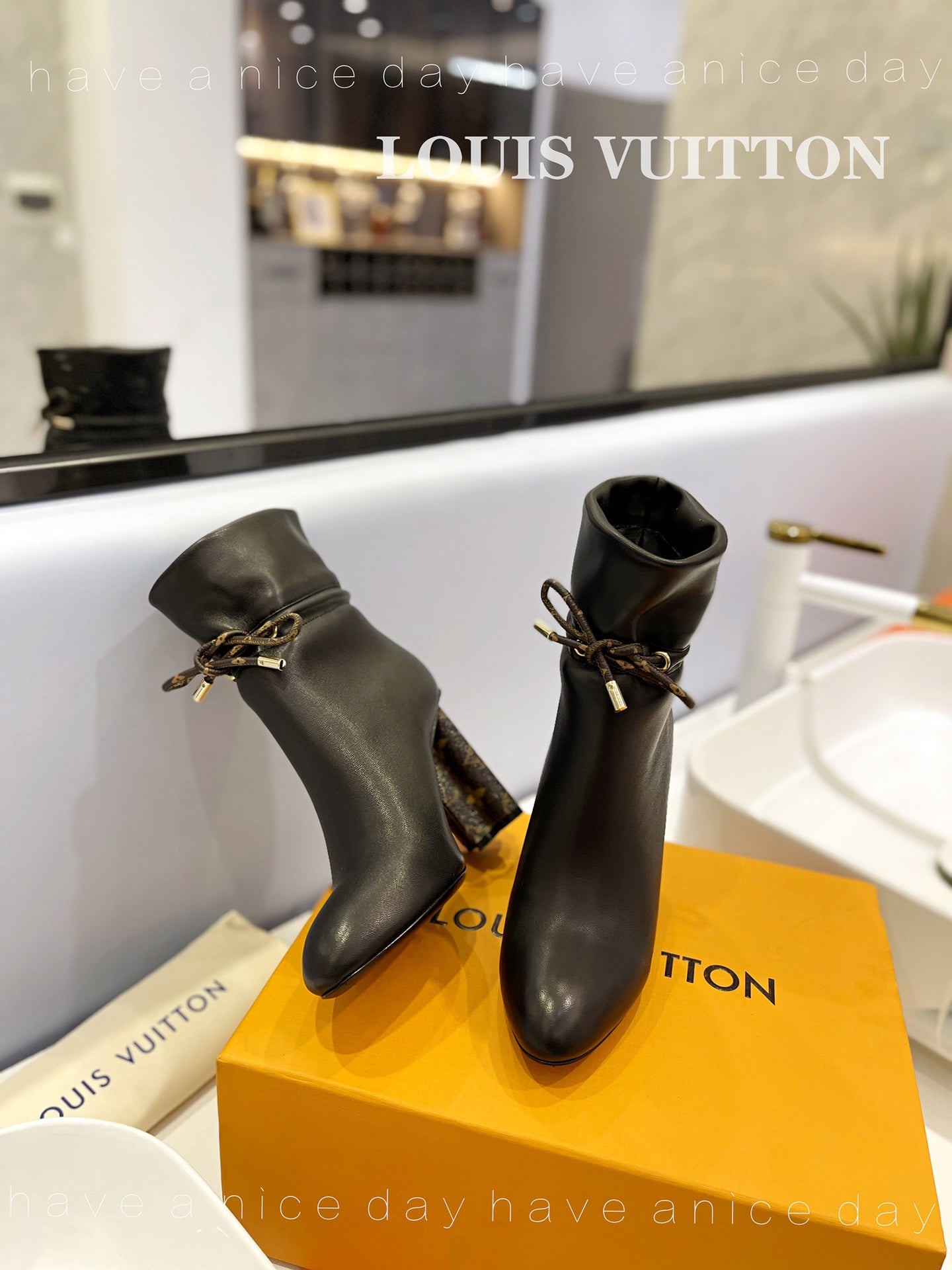 Luxury Shoes - LU-V - 558