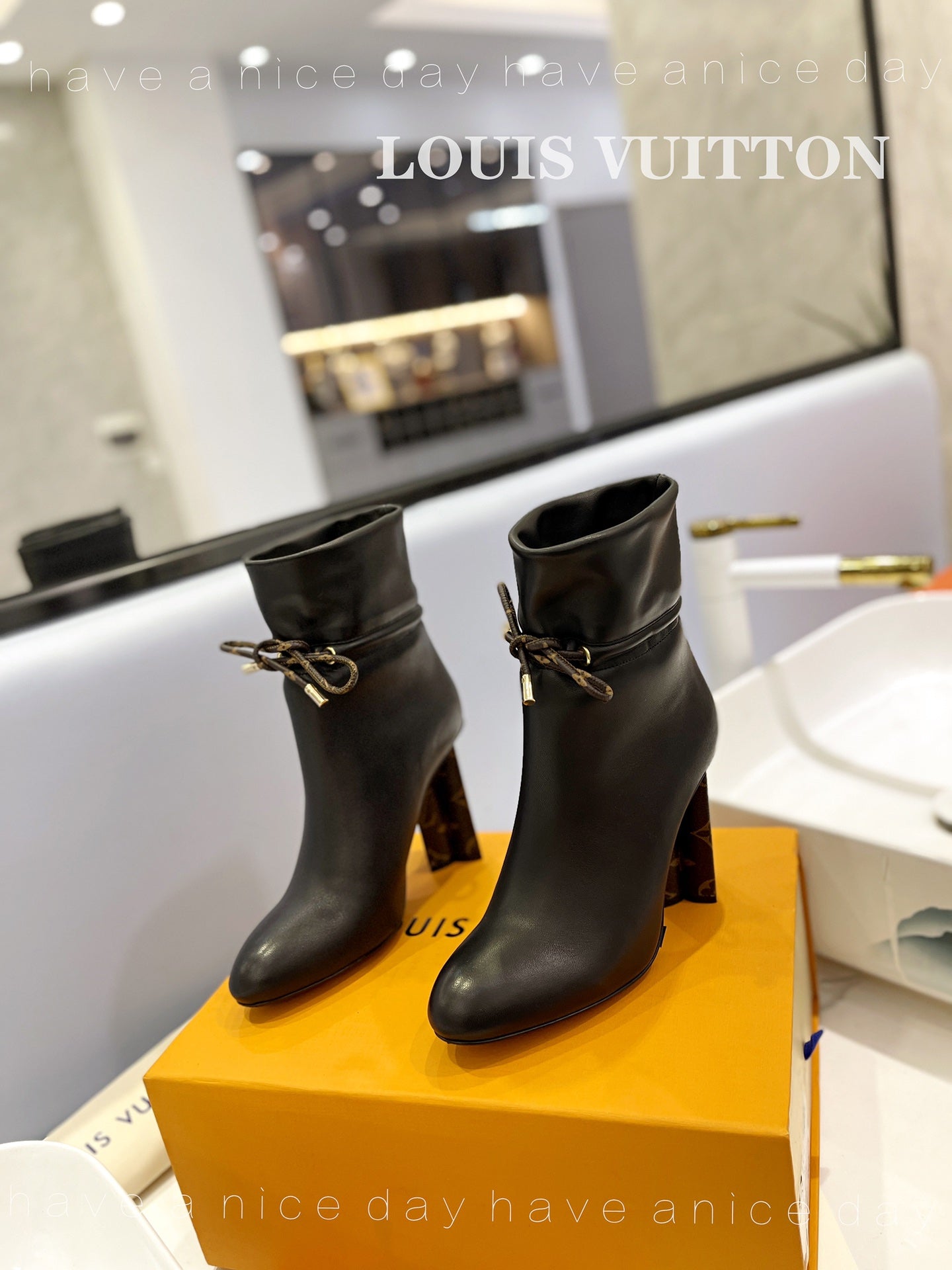 Luxury Shoes - LU-V - 558