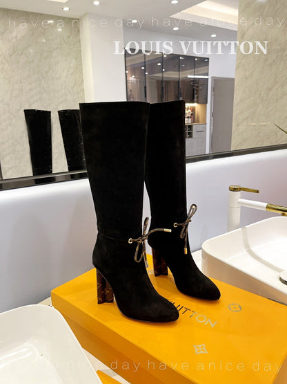 Luxury Shoes - LU-V - 546