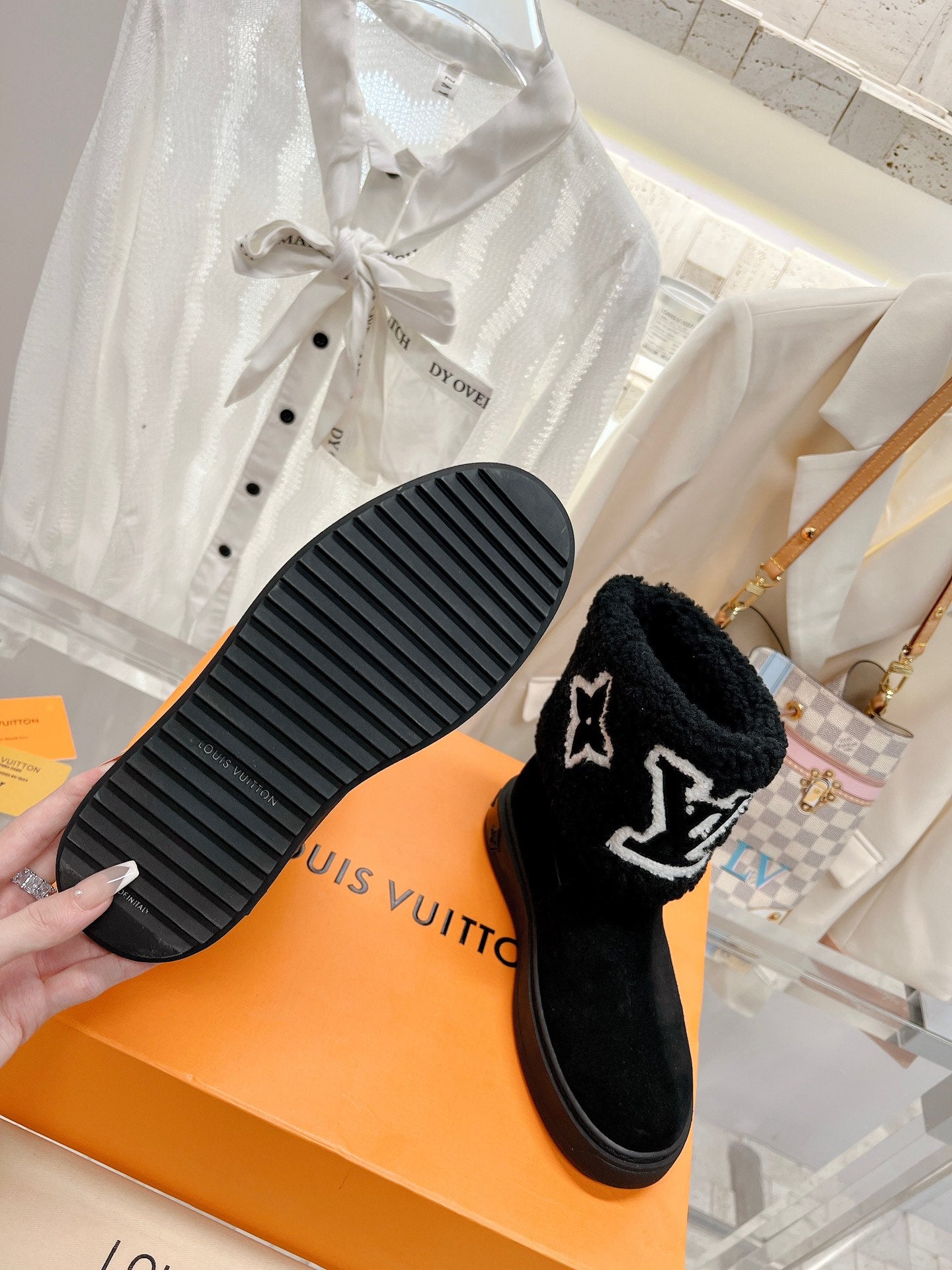 Luxury Shoes - LU-V - 472