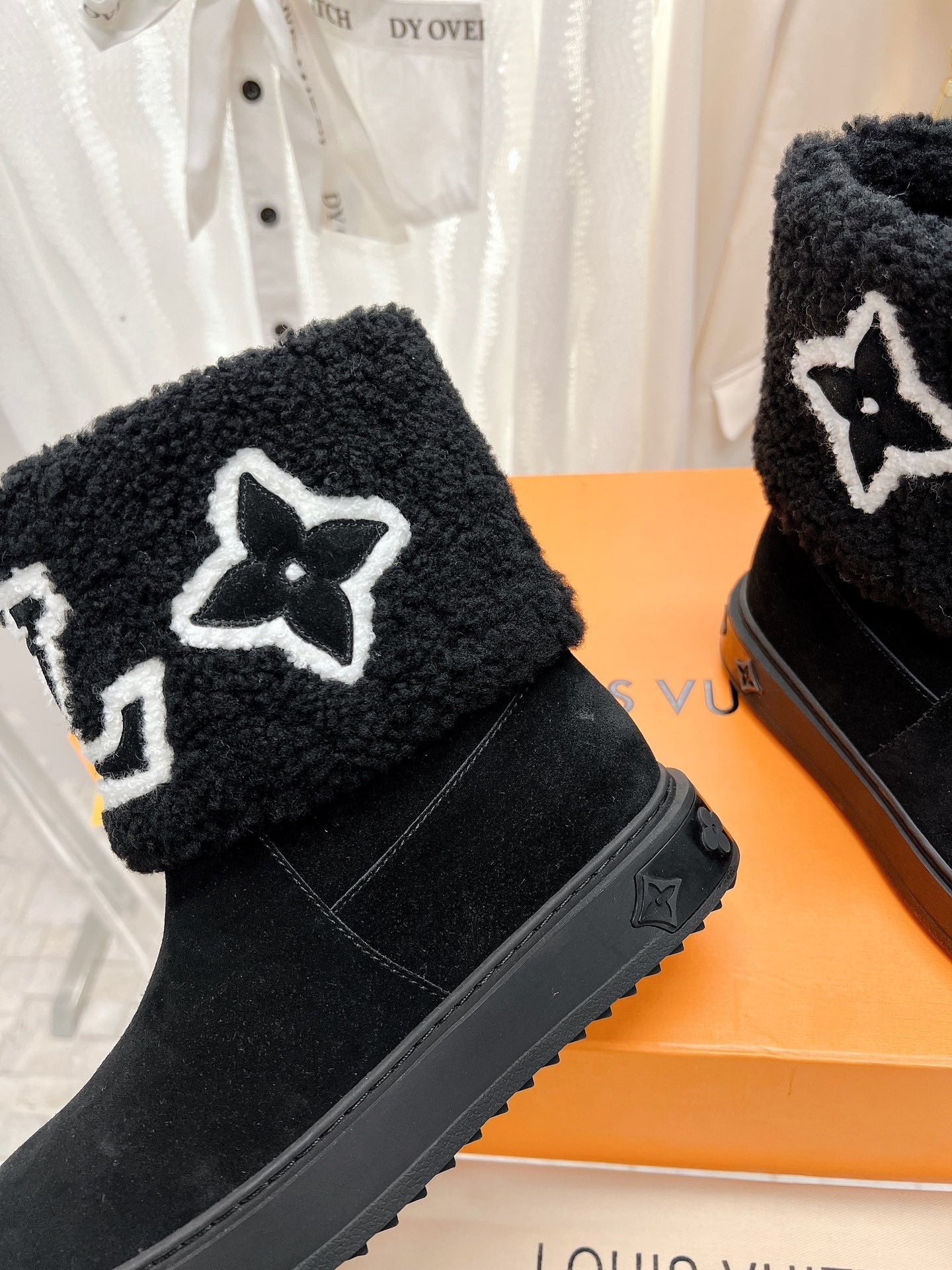 Luxury Shoes - LU-V - 472