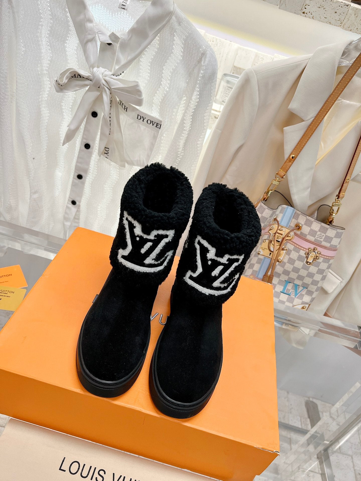 Luxury Shoes - LU-V - 472