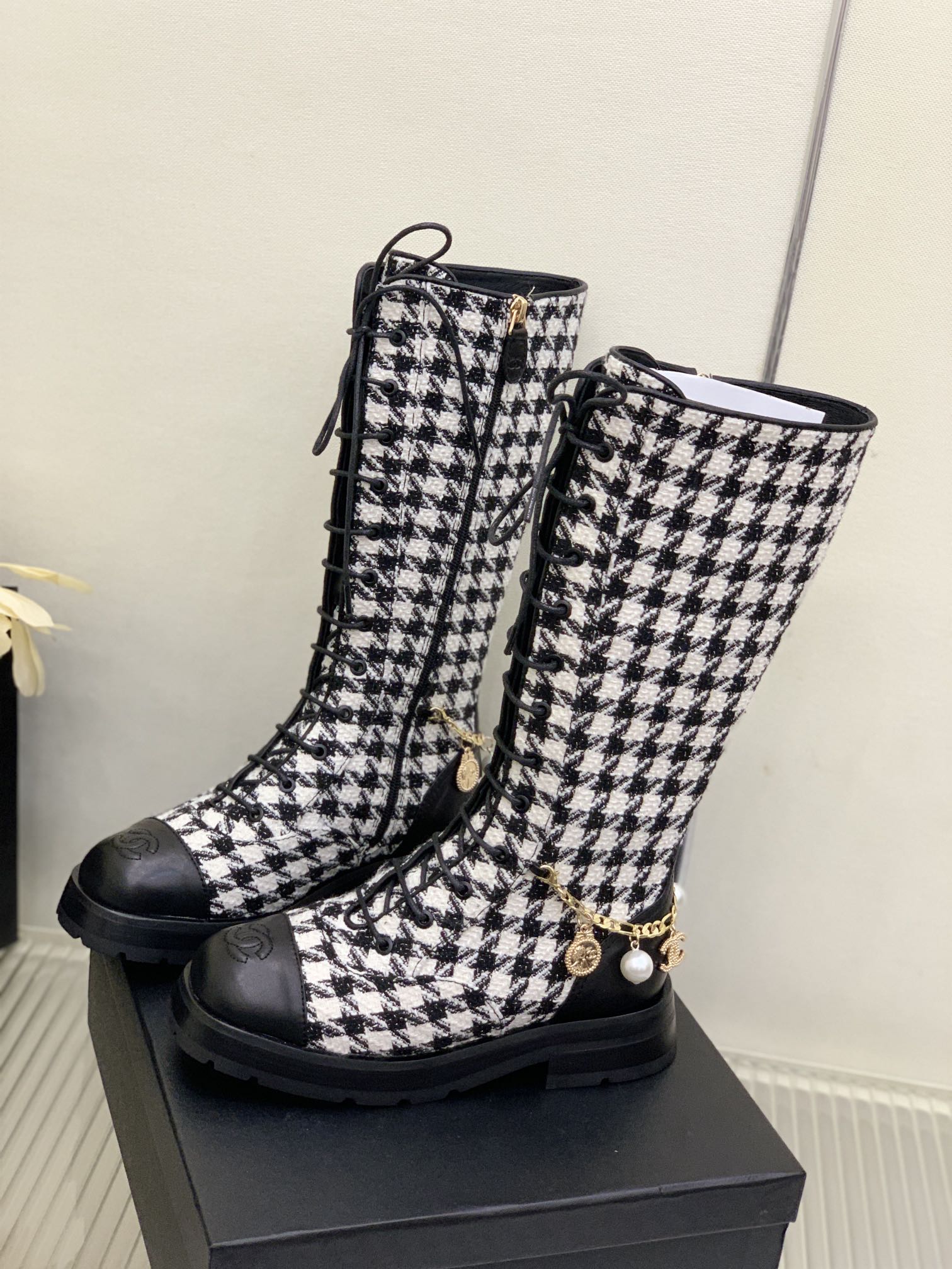 Luxury Shoes Sandals - CHL - 1398