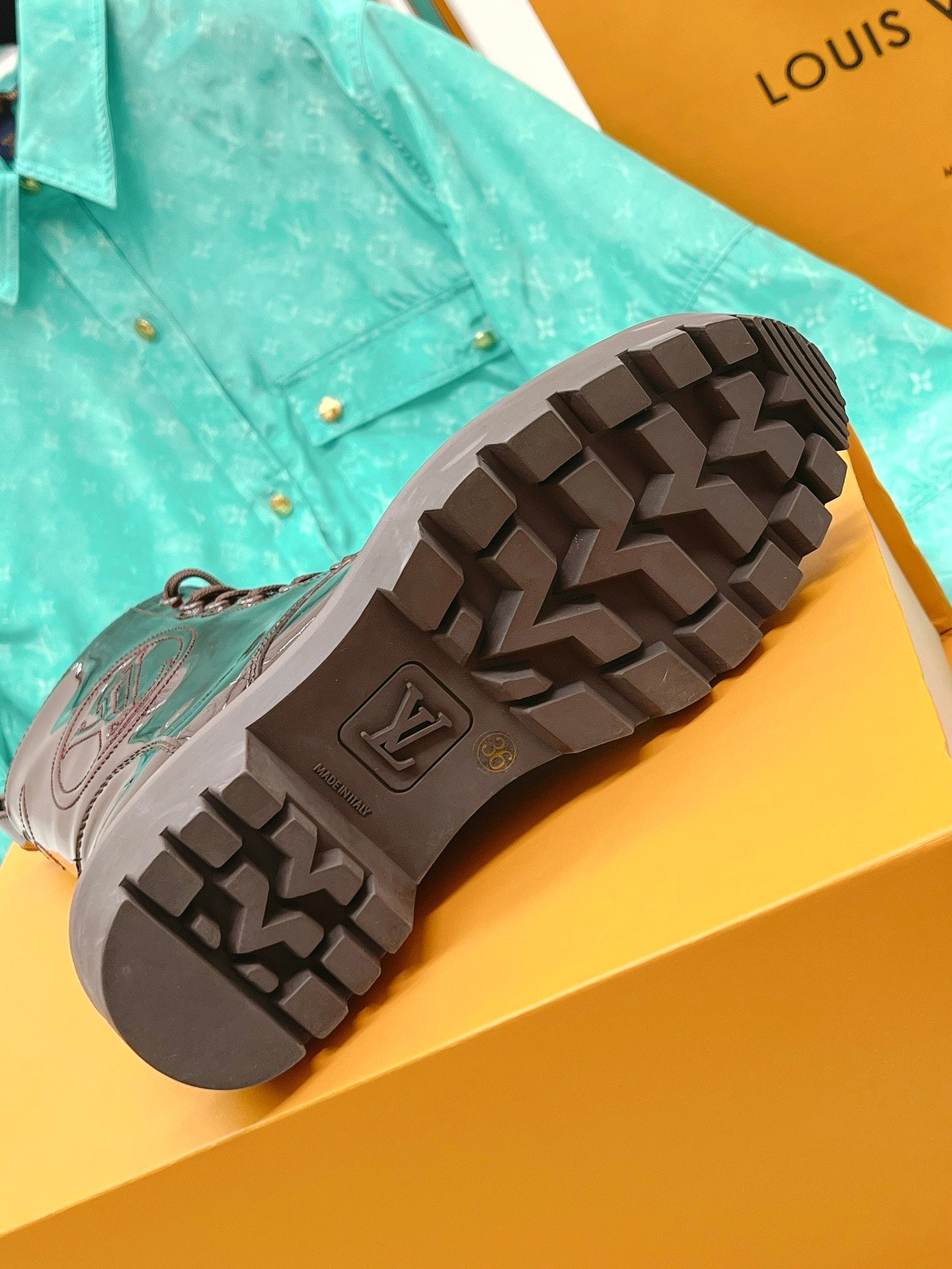 Luxury Shoes - LU-V - 480