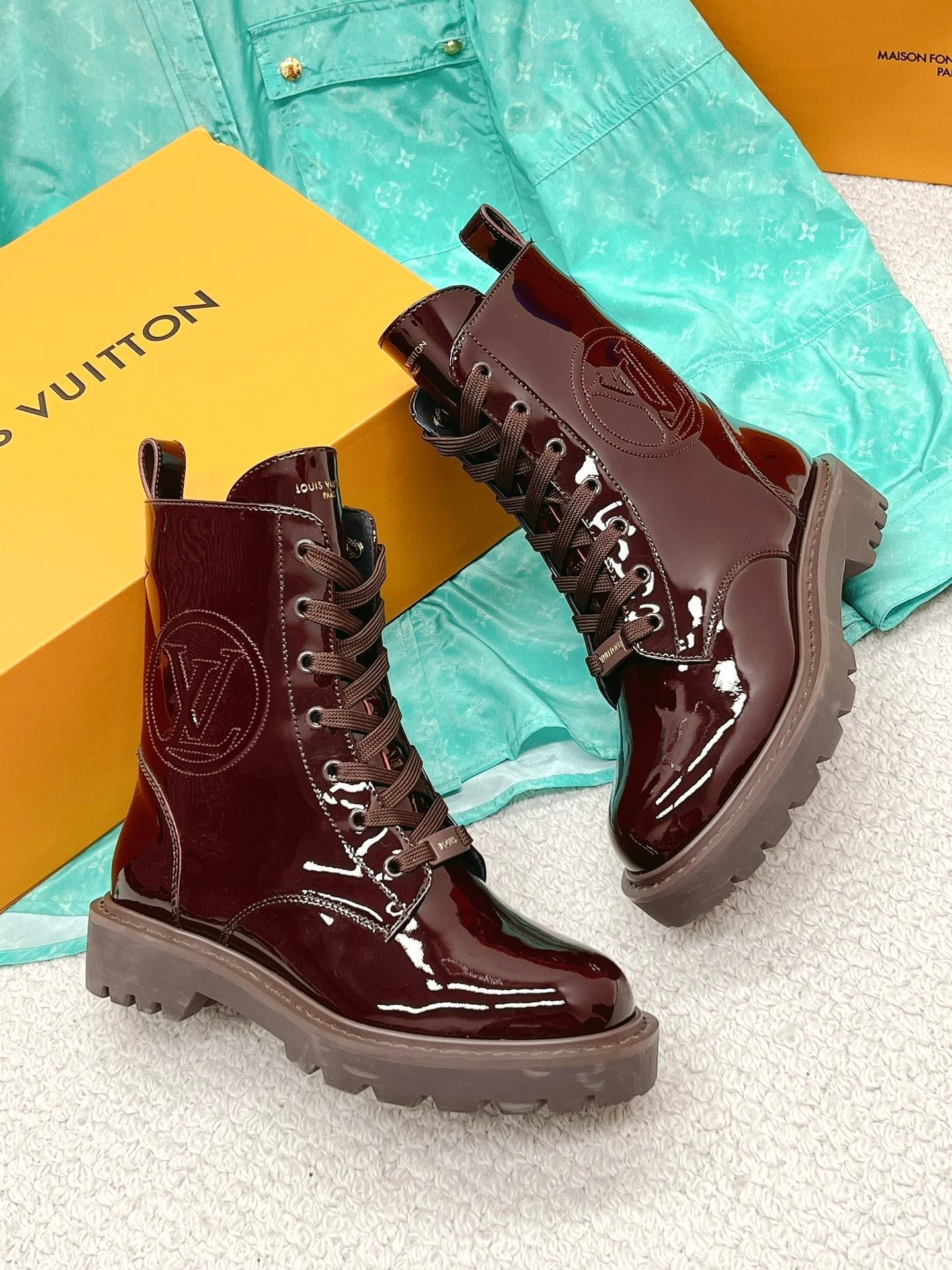 Luxury Shoes - LU-V - 480