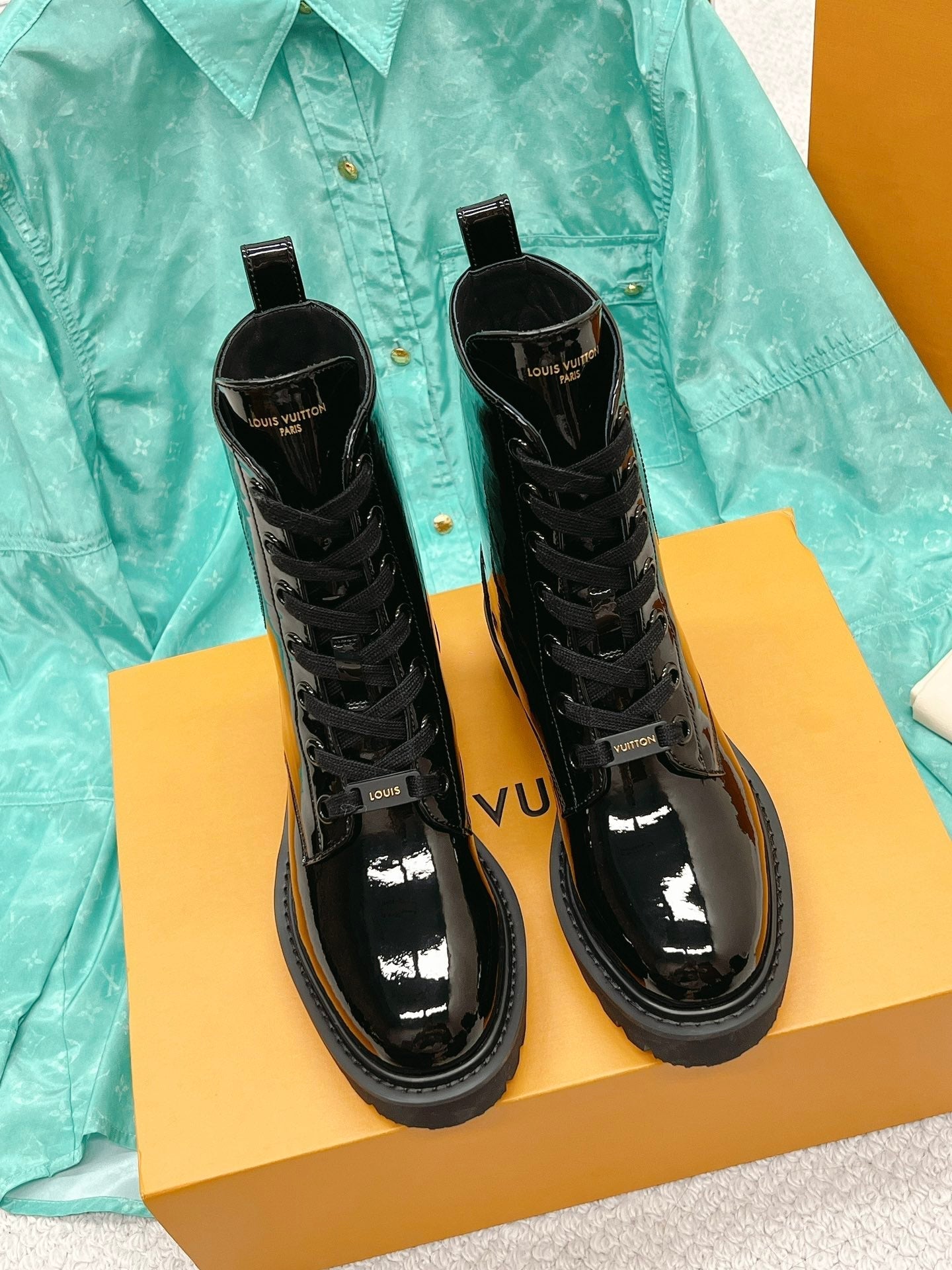 Luxury Shoes - LU-V - 475