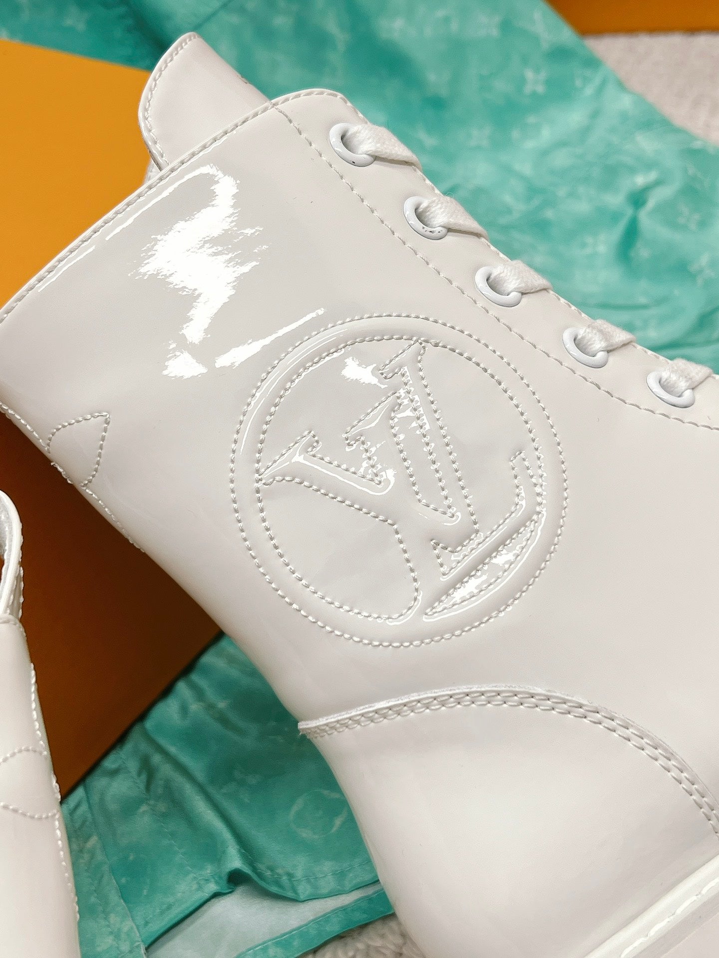 Luxury Shoes - LU-V - 476