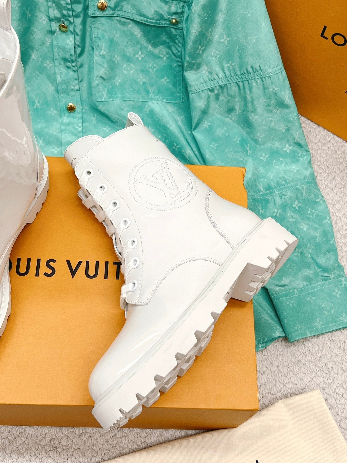 Luxury Shoes - LU-V - 476