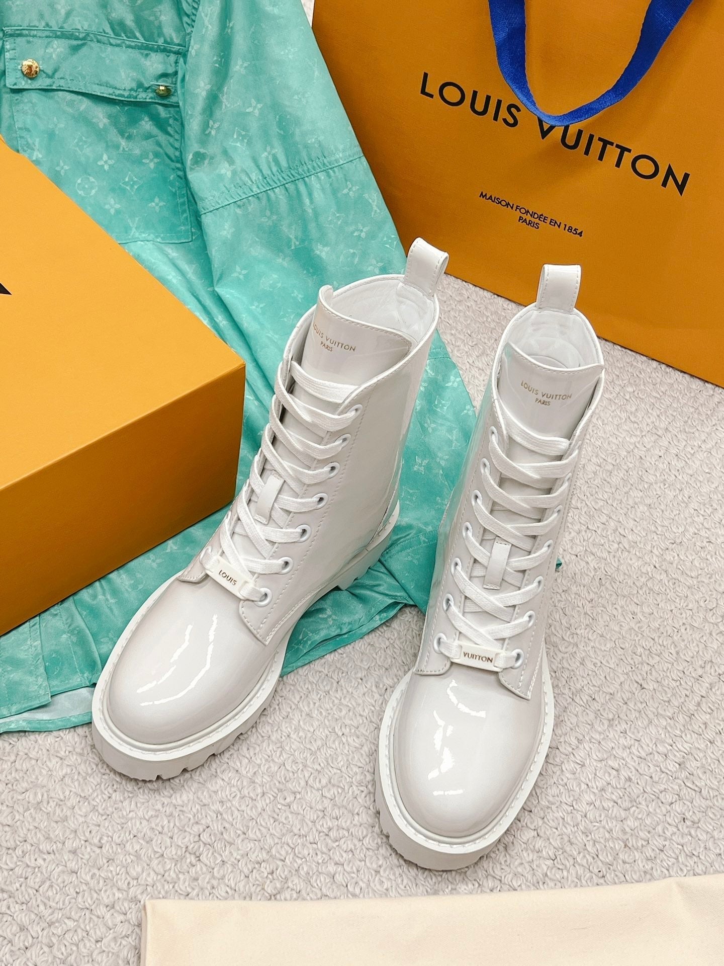 Luxury Shoes - LU-V - 476