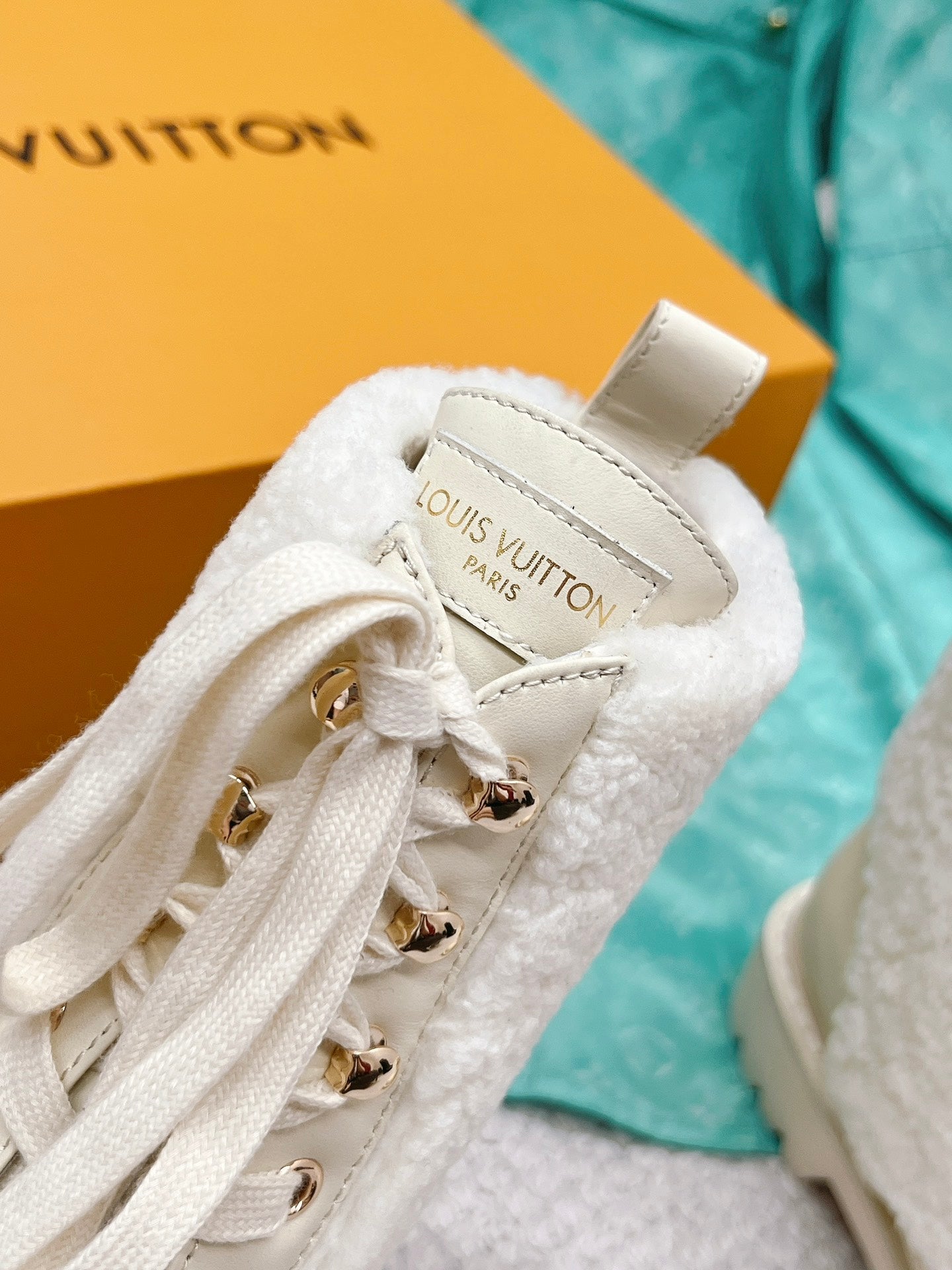 Luxury Shoes - LU-V - 477