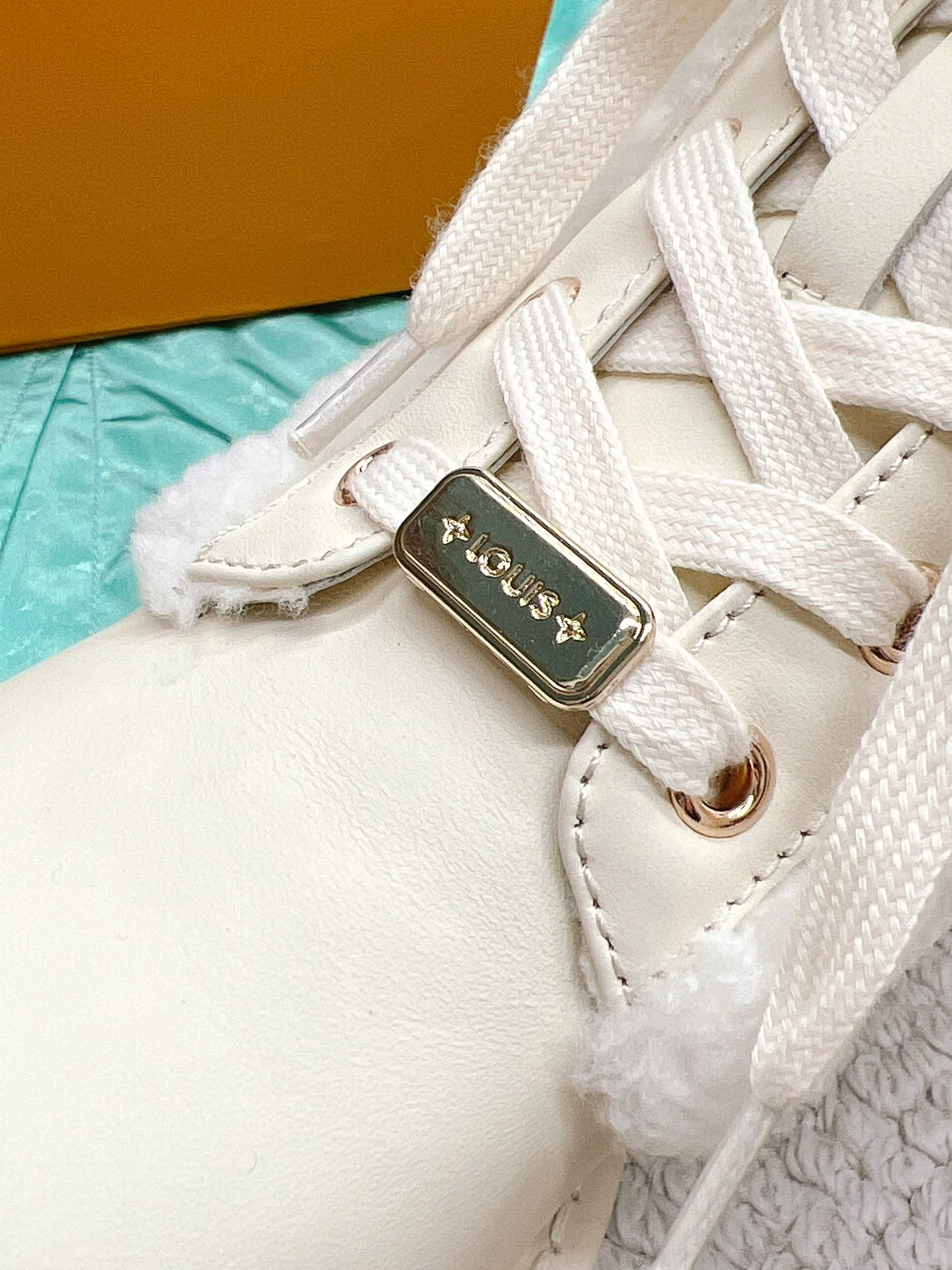 Luxury Shoes - LU-V - 477