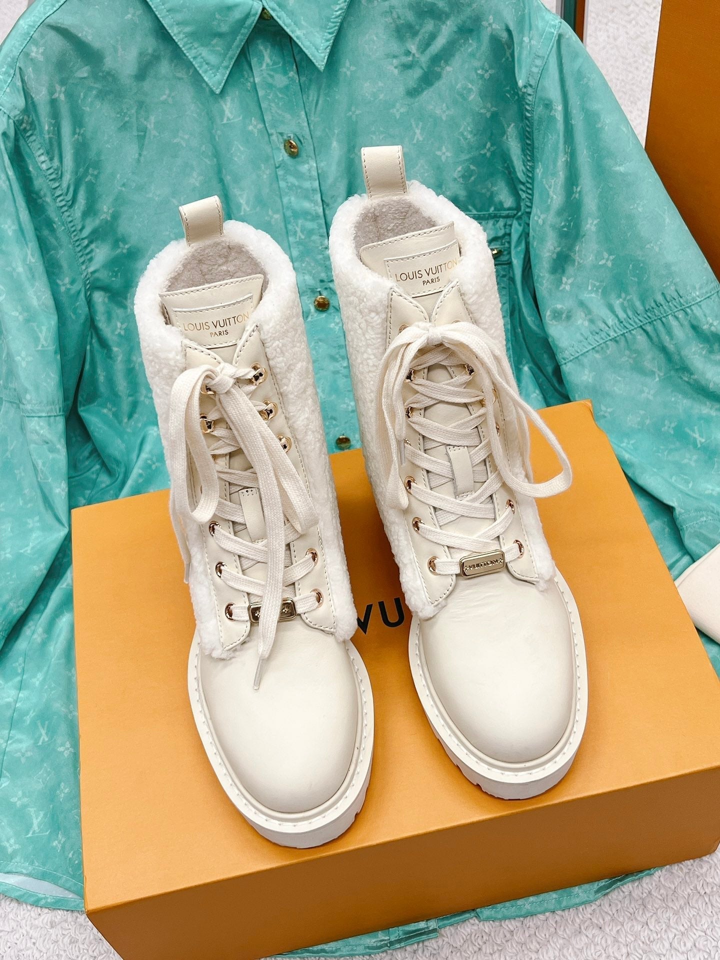 Luxury Shoes - LU-V - 477