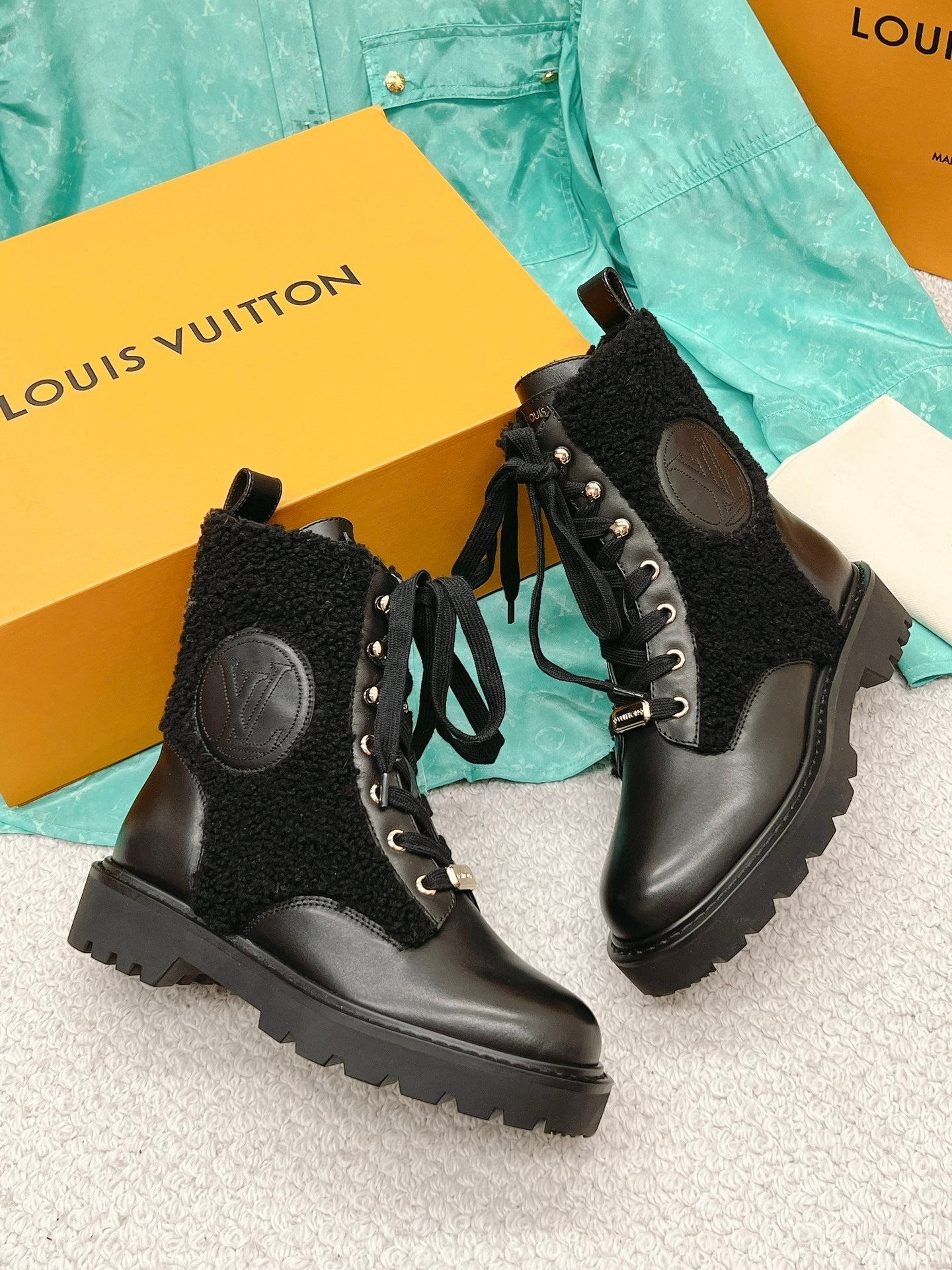 Luxury Shoes - LU-V - 479