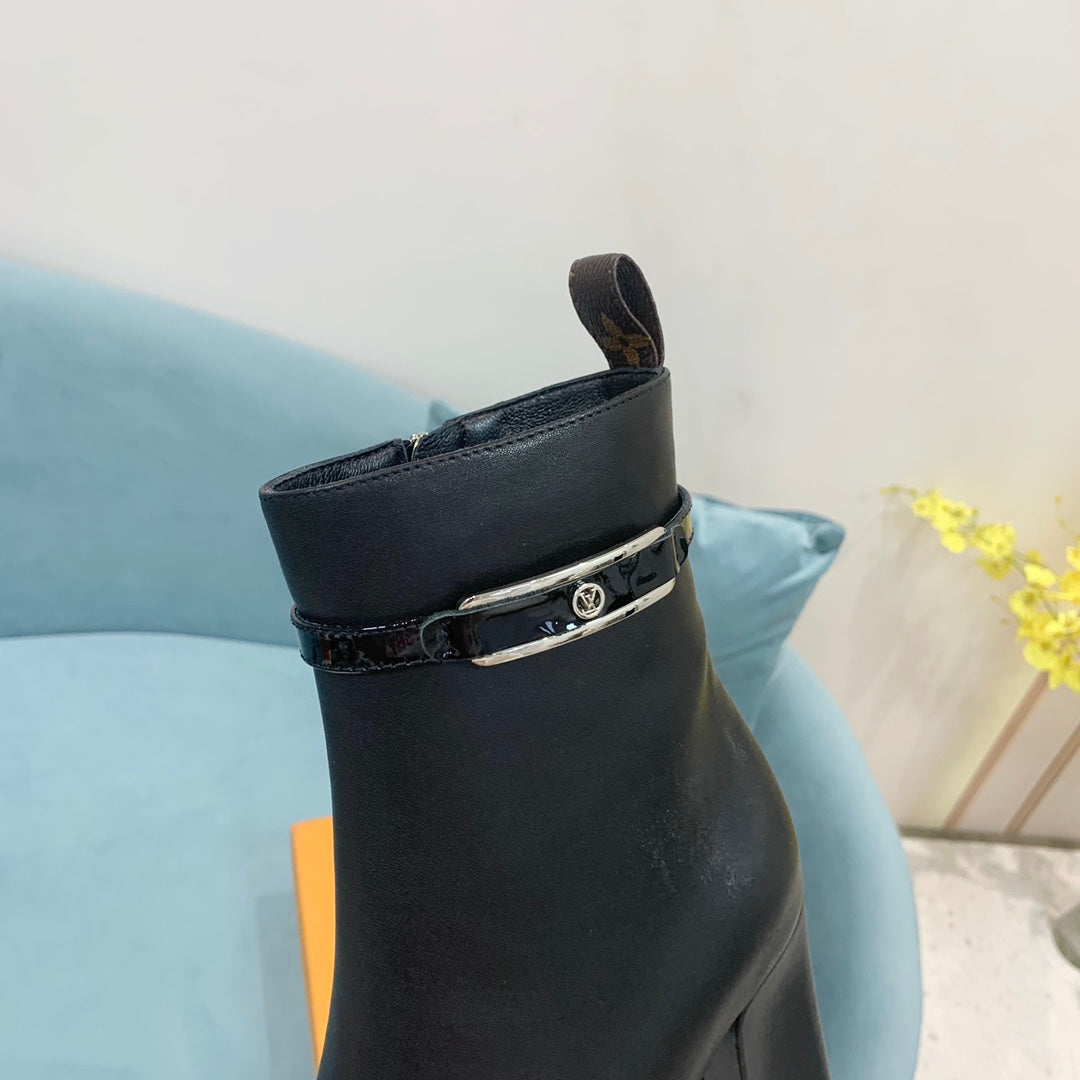 Luxury Shoes - LU-V - 440