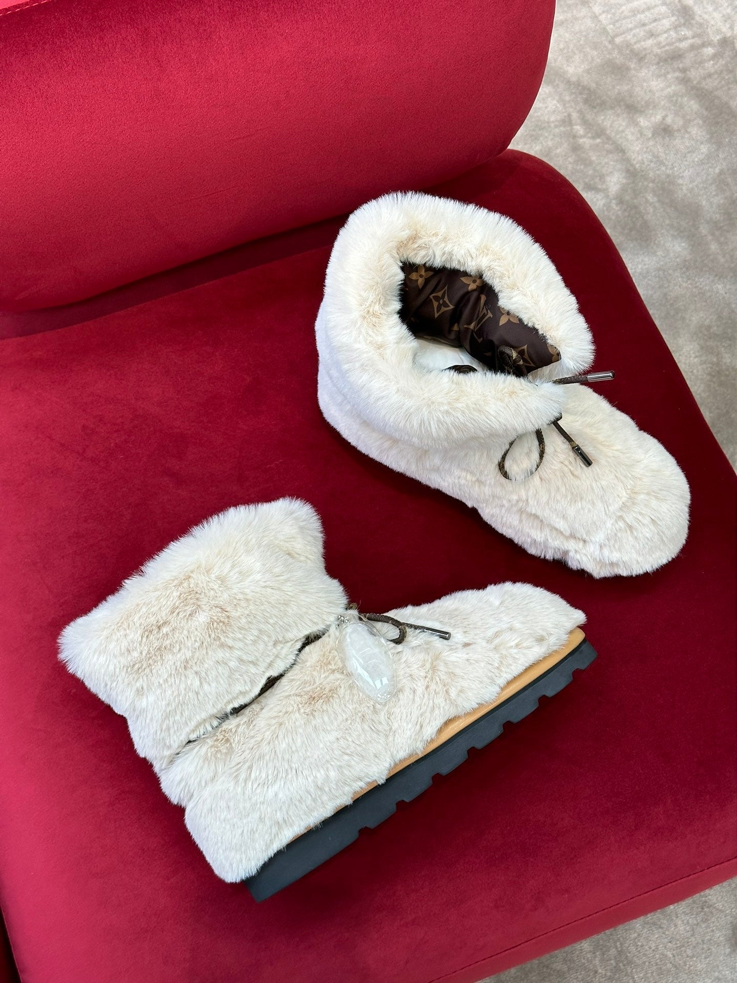 Luxury Shoes - LU-V - 473