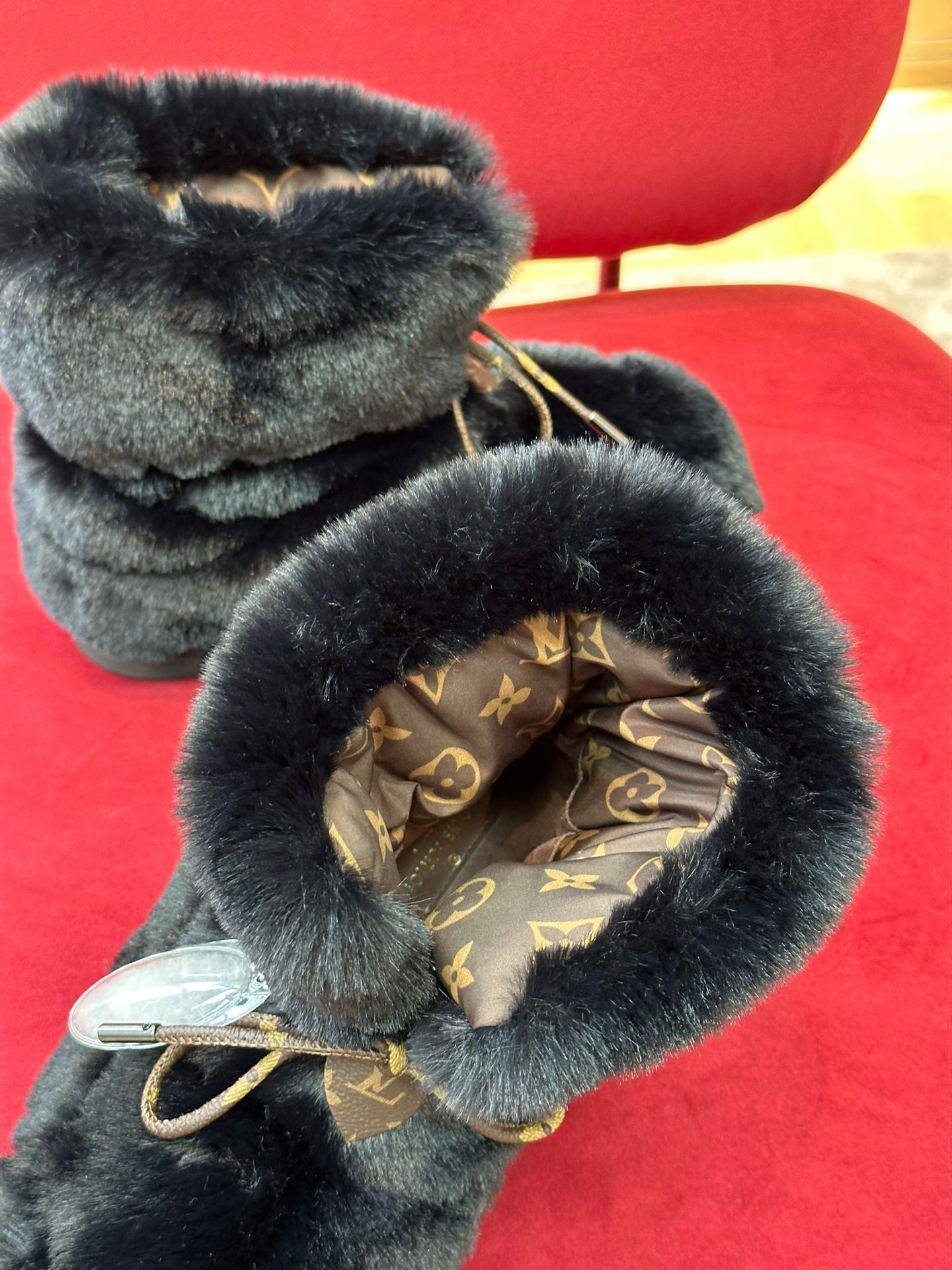 Luxury Shoes - LU-V - 474