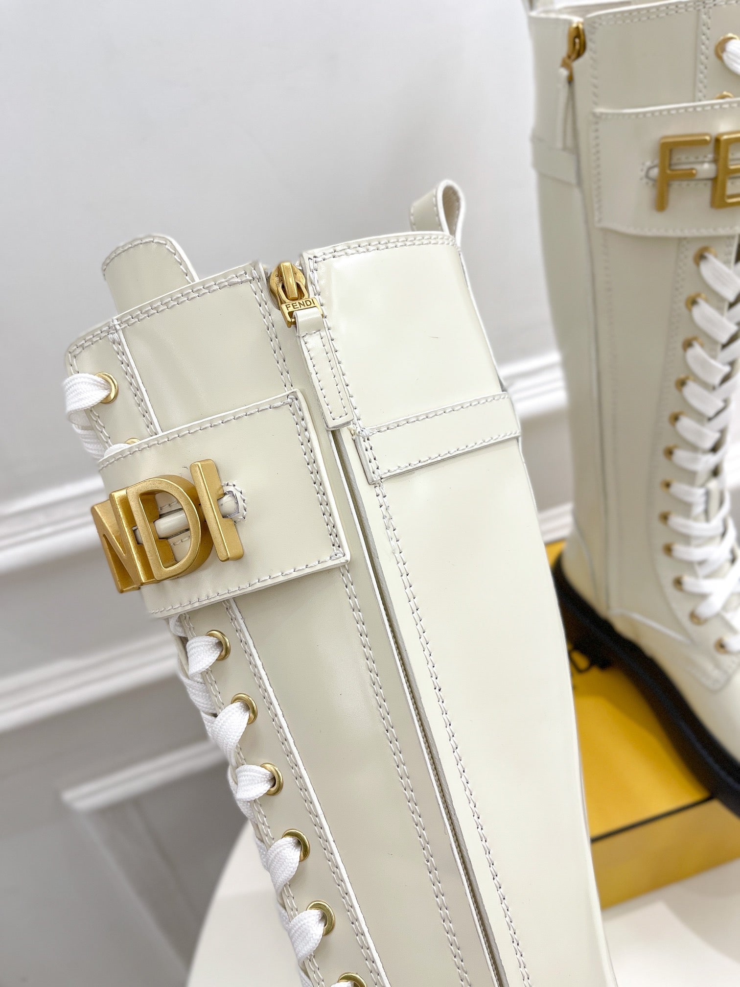 Luxury Shoes - FED - 319