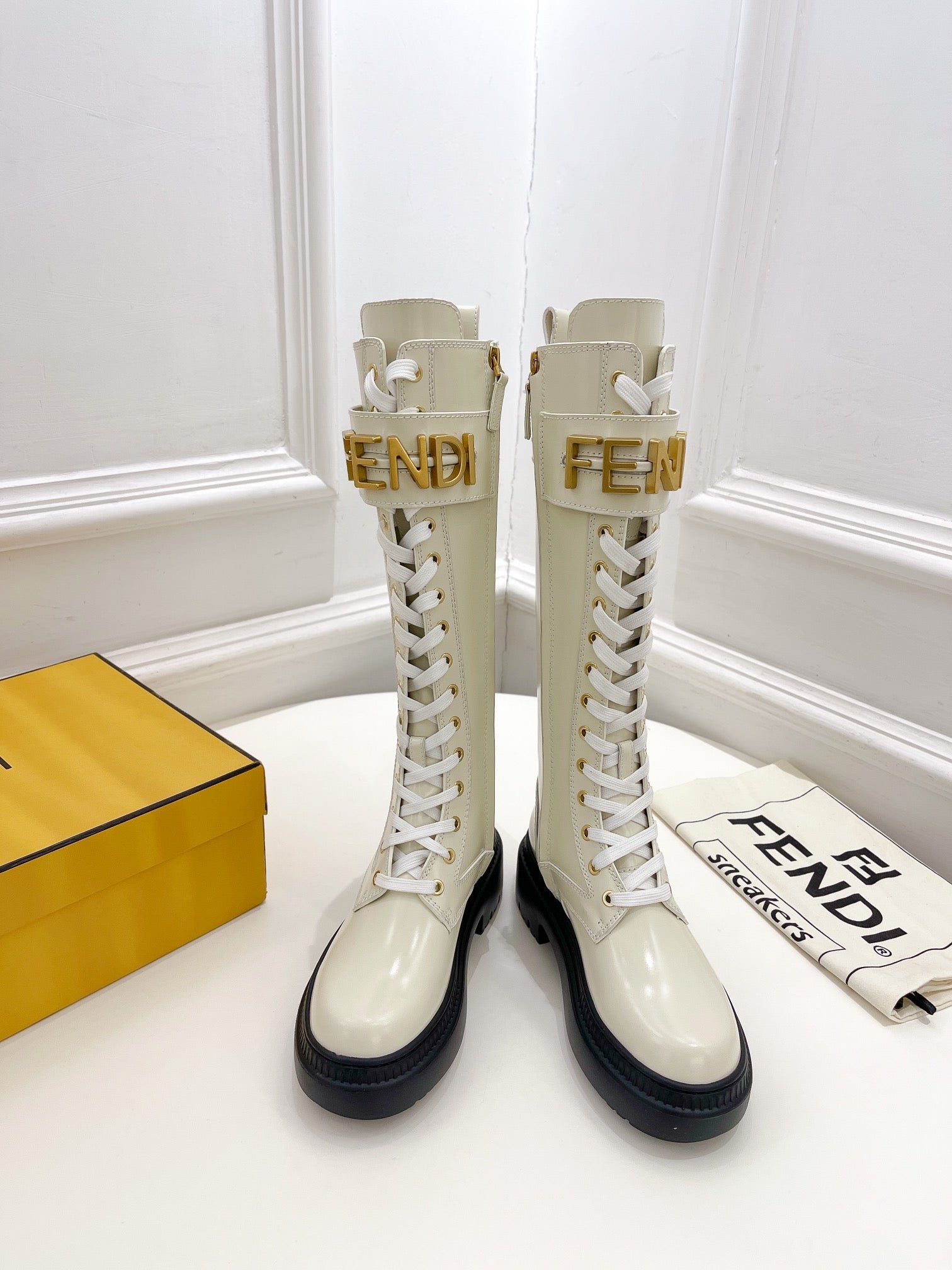 Luxury Shoes - FED - 319