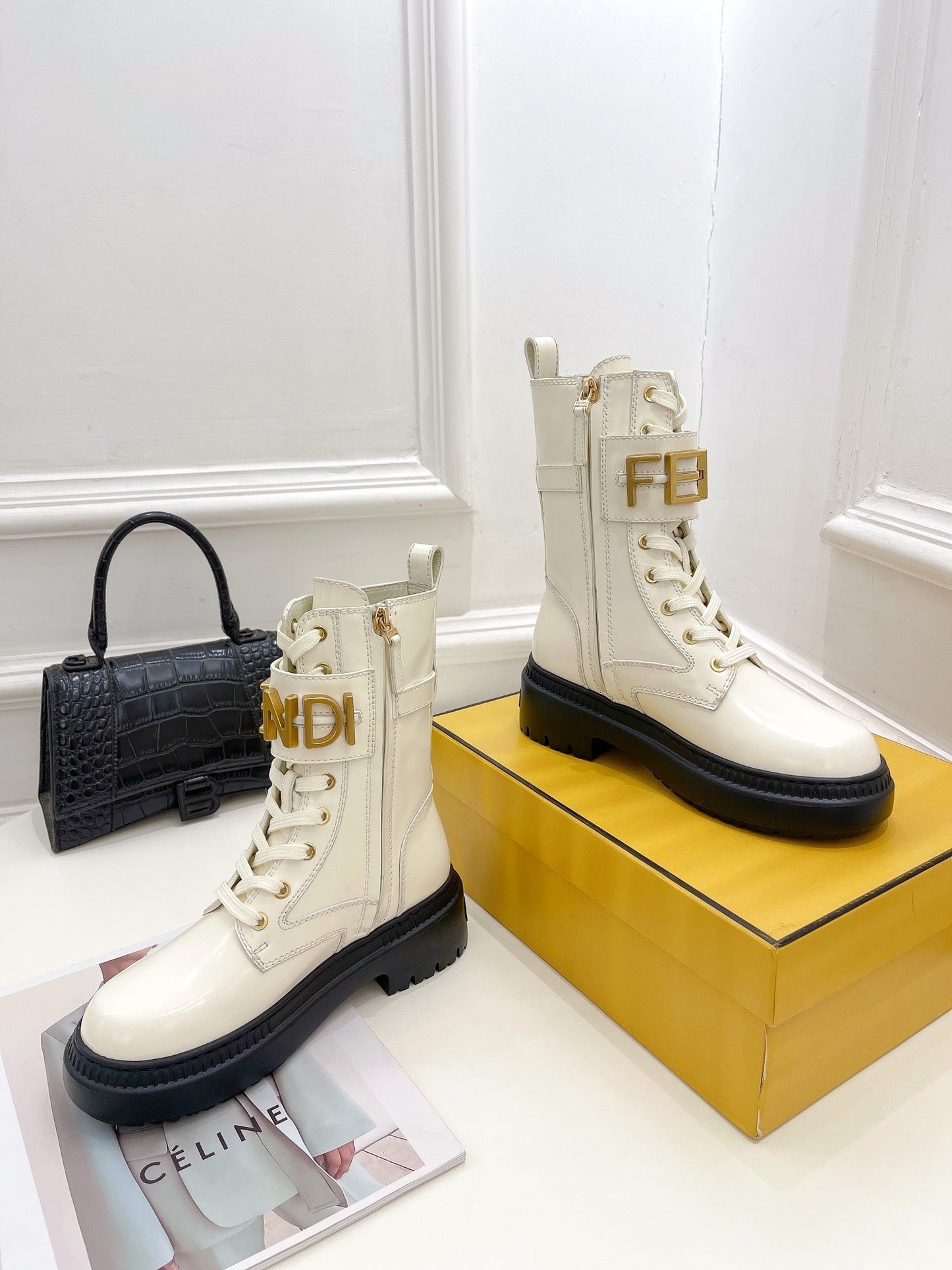 Luxury Shoes - FED - 321