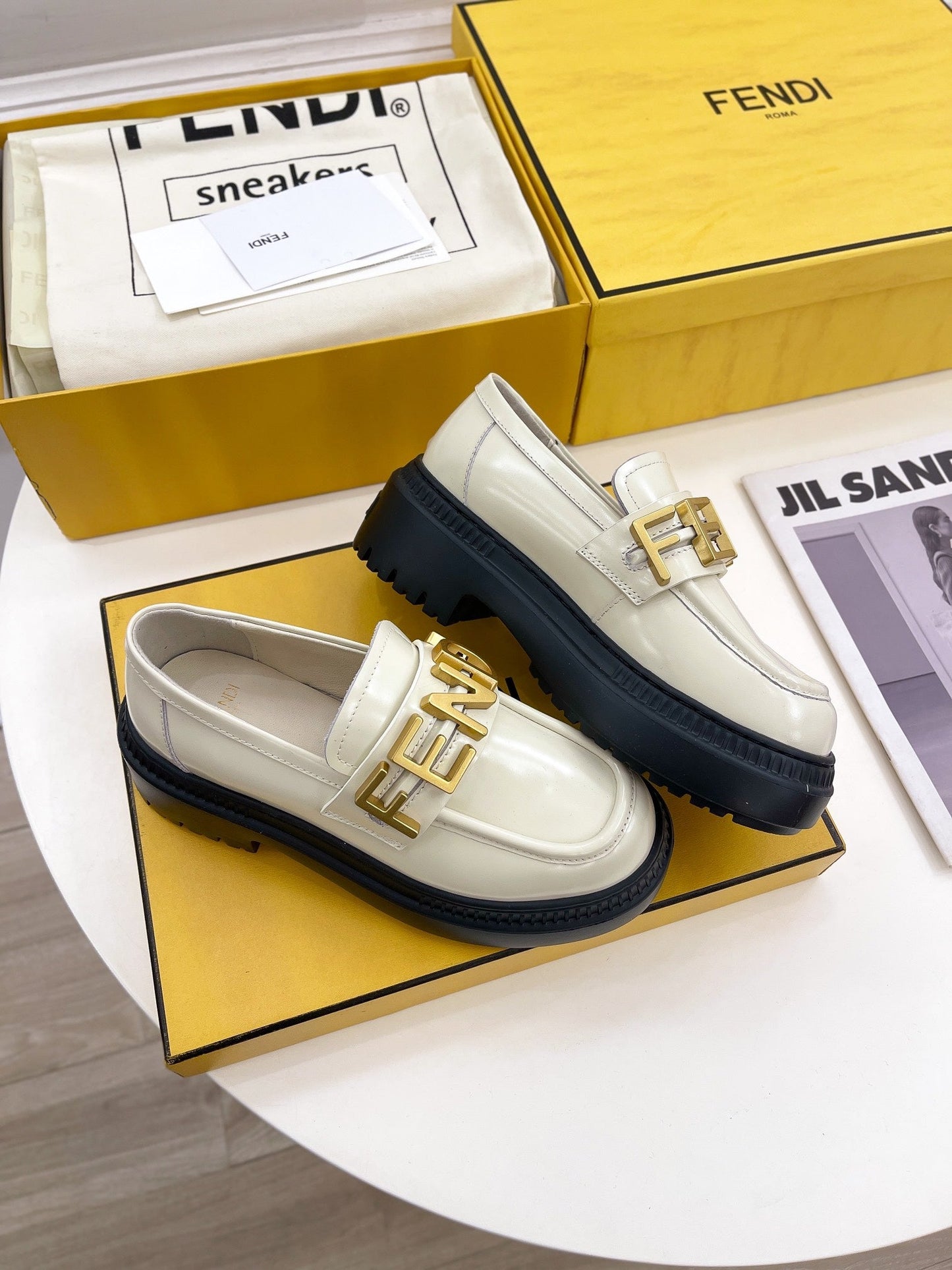 Luxury Shoes - FED - 327