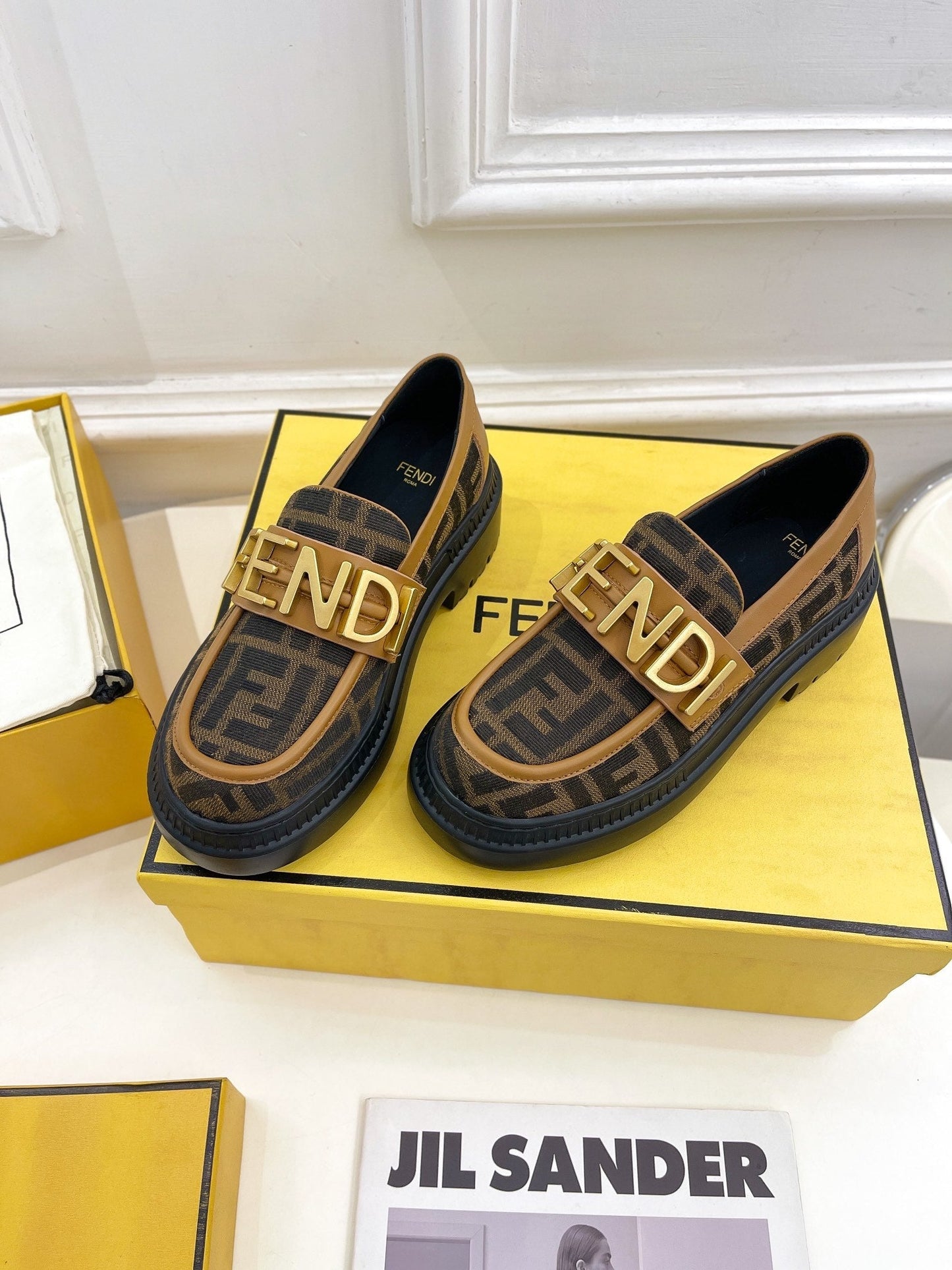 Luxury Shoes - FED - 330