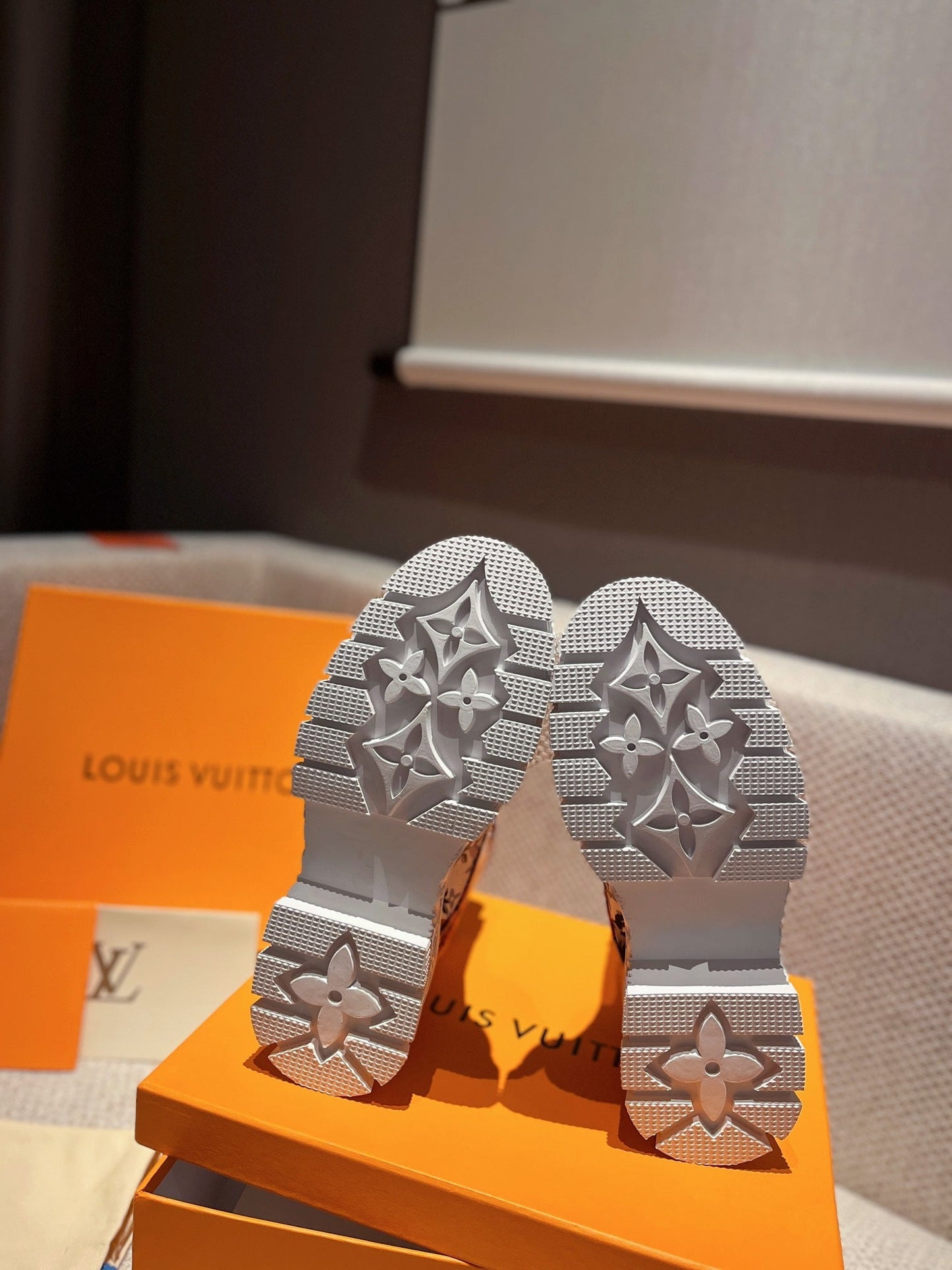 Luxury Shoes - LU-V - 467