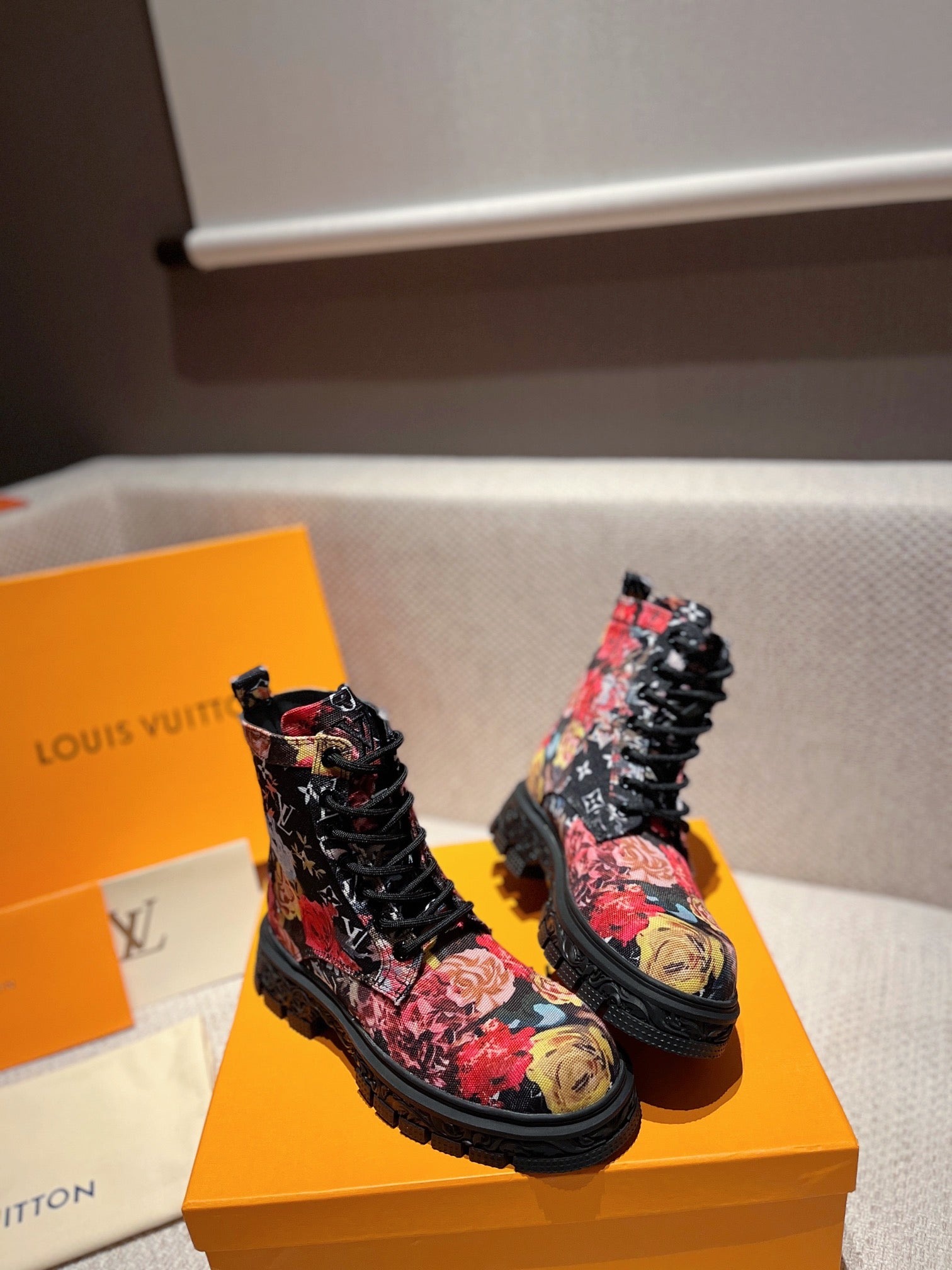 Luxury Shoes - LU-V - 469