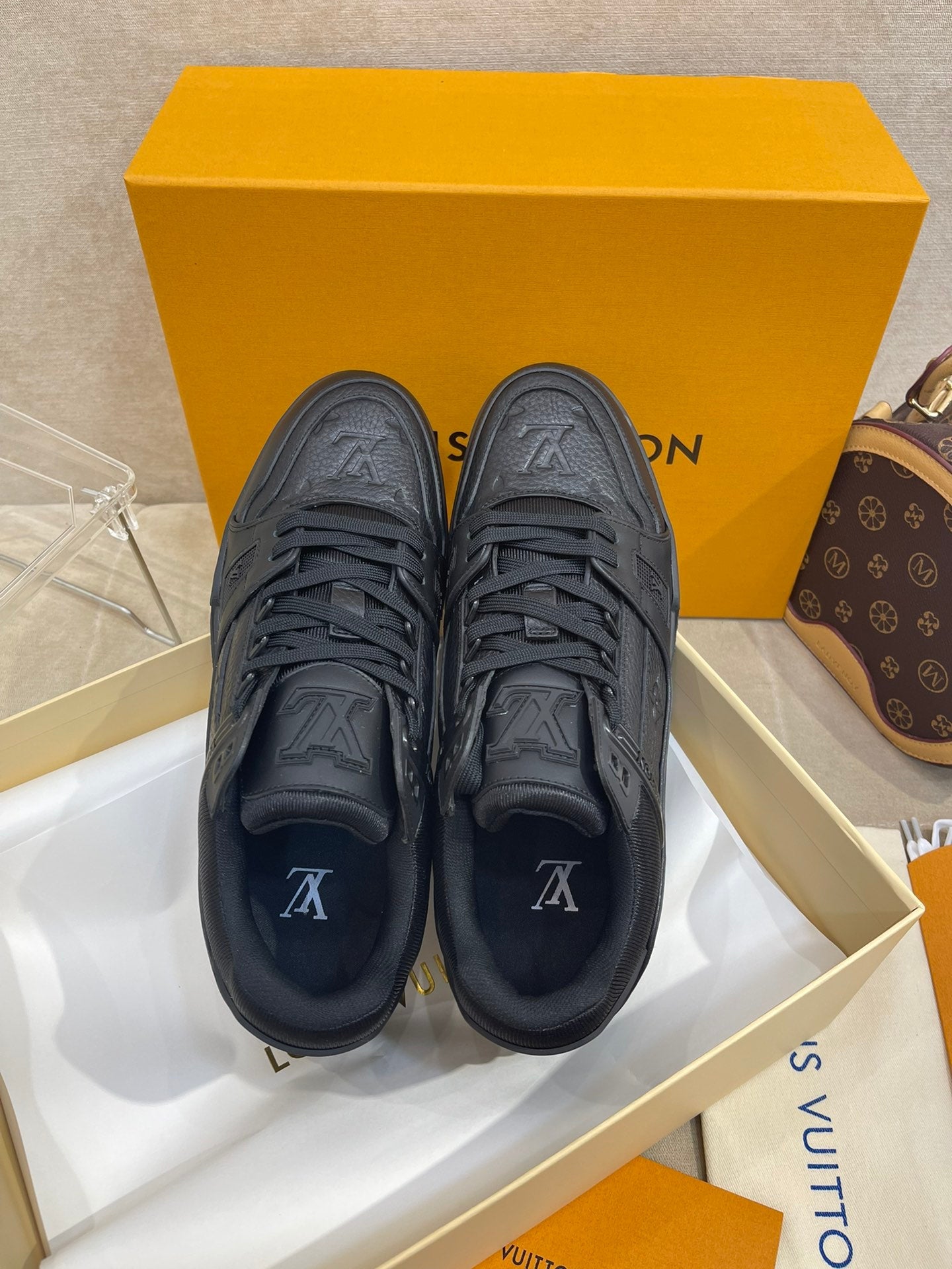 Luxury Shoes - LU-V - 389