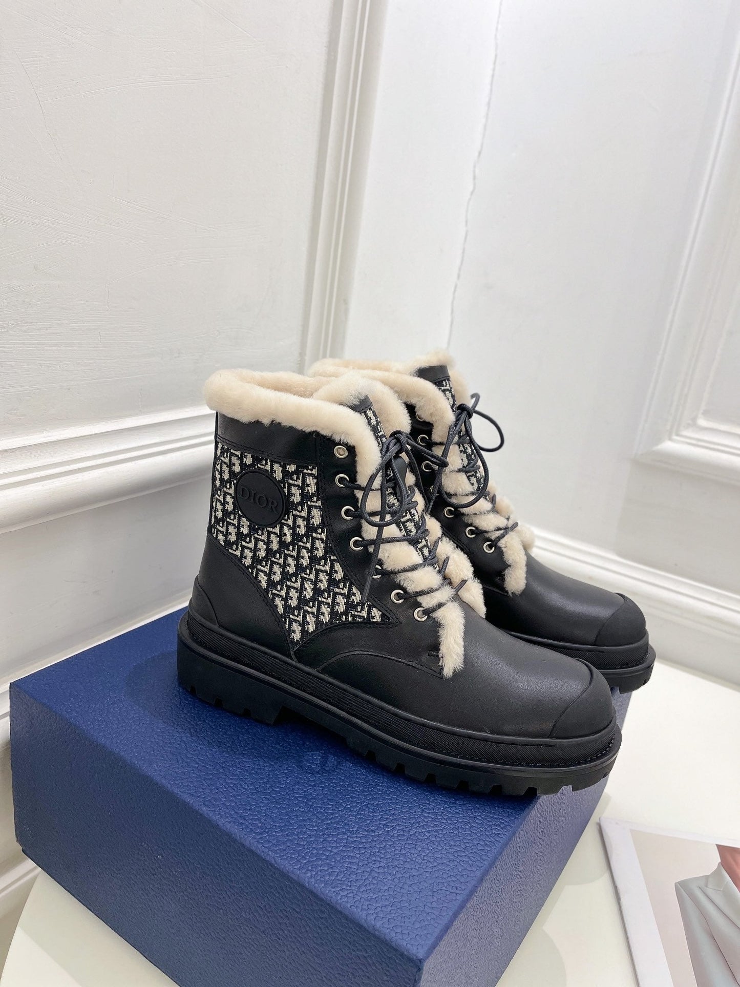 Luxury Shoes - DIR - 806