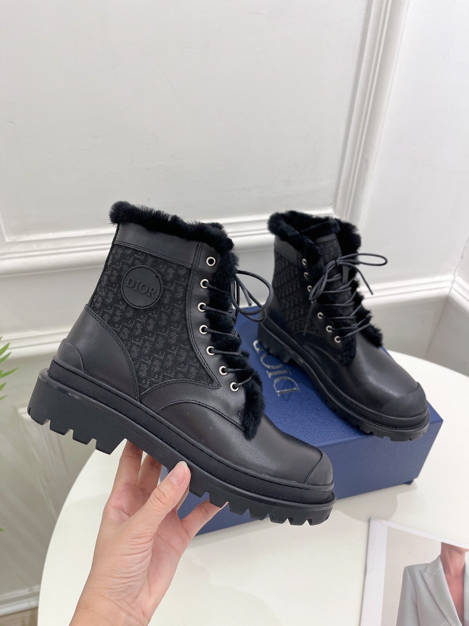 Luxury Shoes - DIR - 807