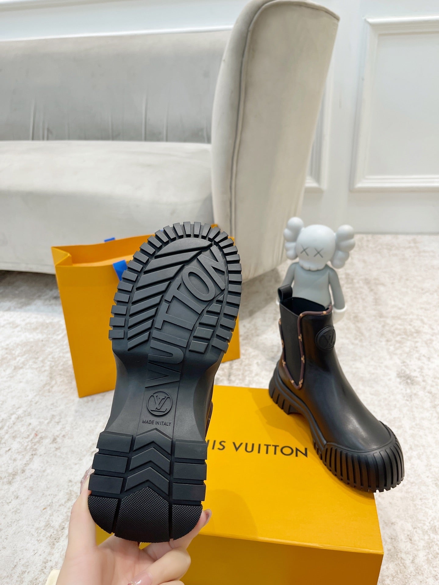 Luxury Shoes - LU-V - 428