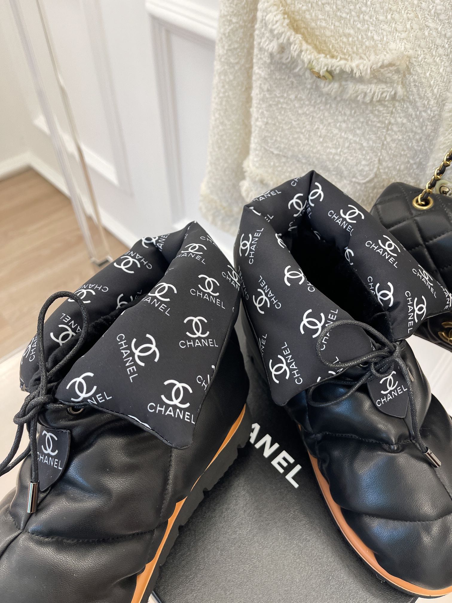 Luxury Shoes - LU-V - 423