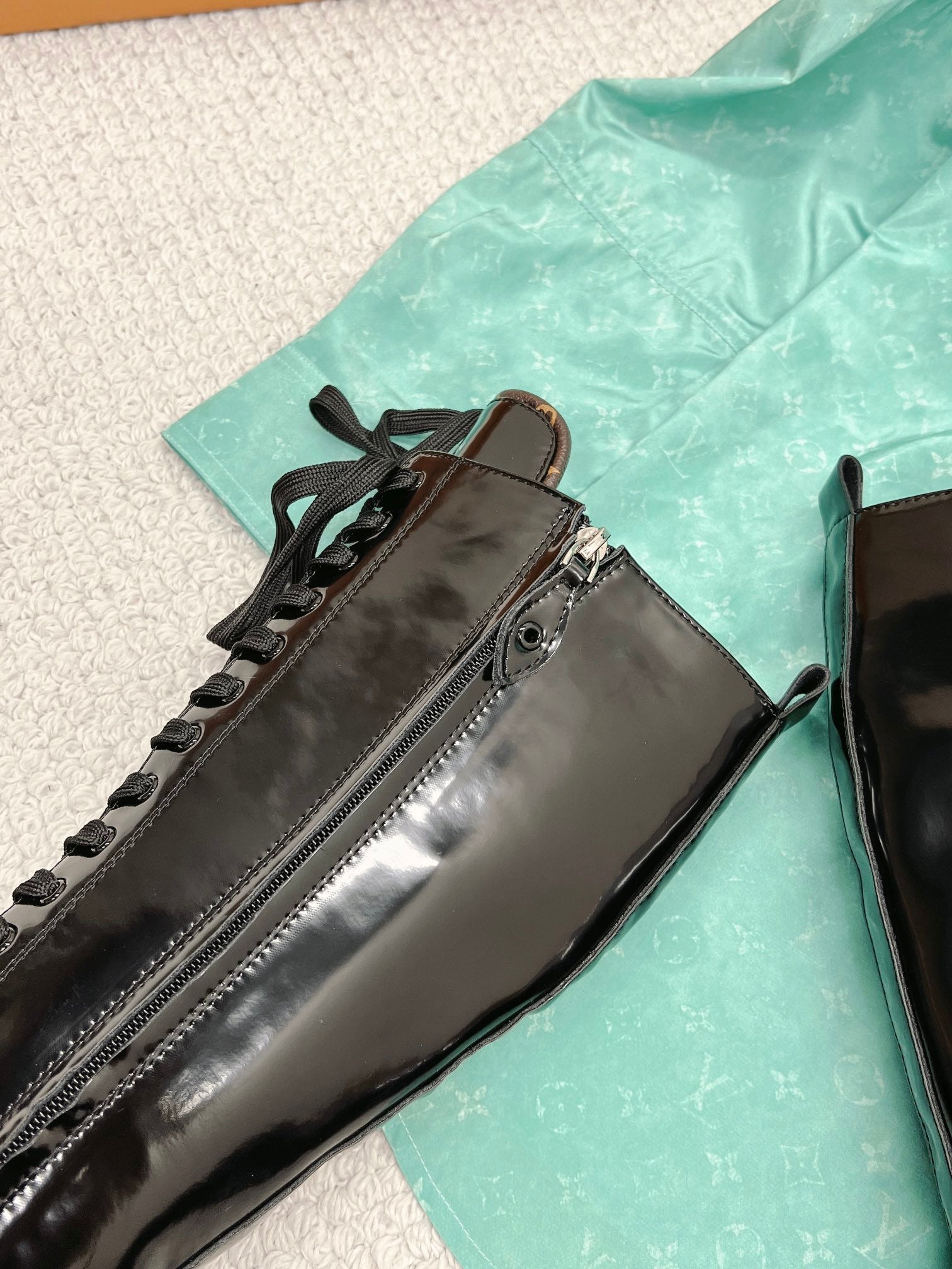 Luxury Shoes - LU-V - 481