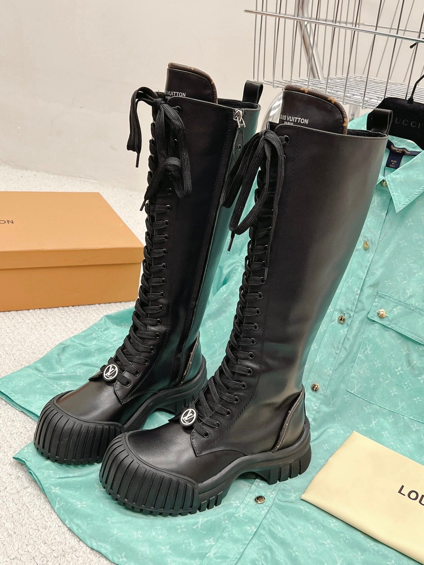 Luxury Shoes - LU-V - 482