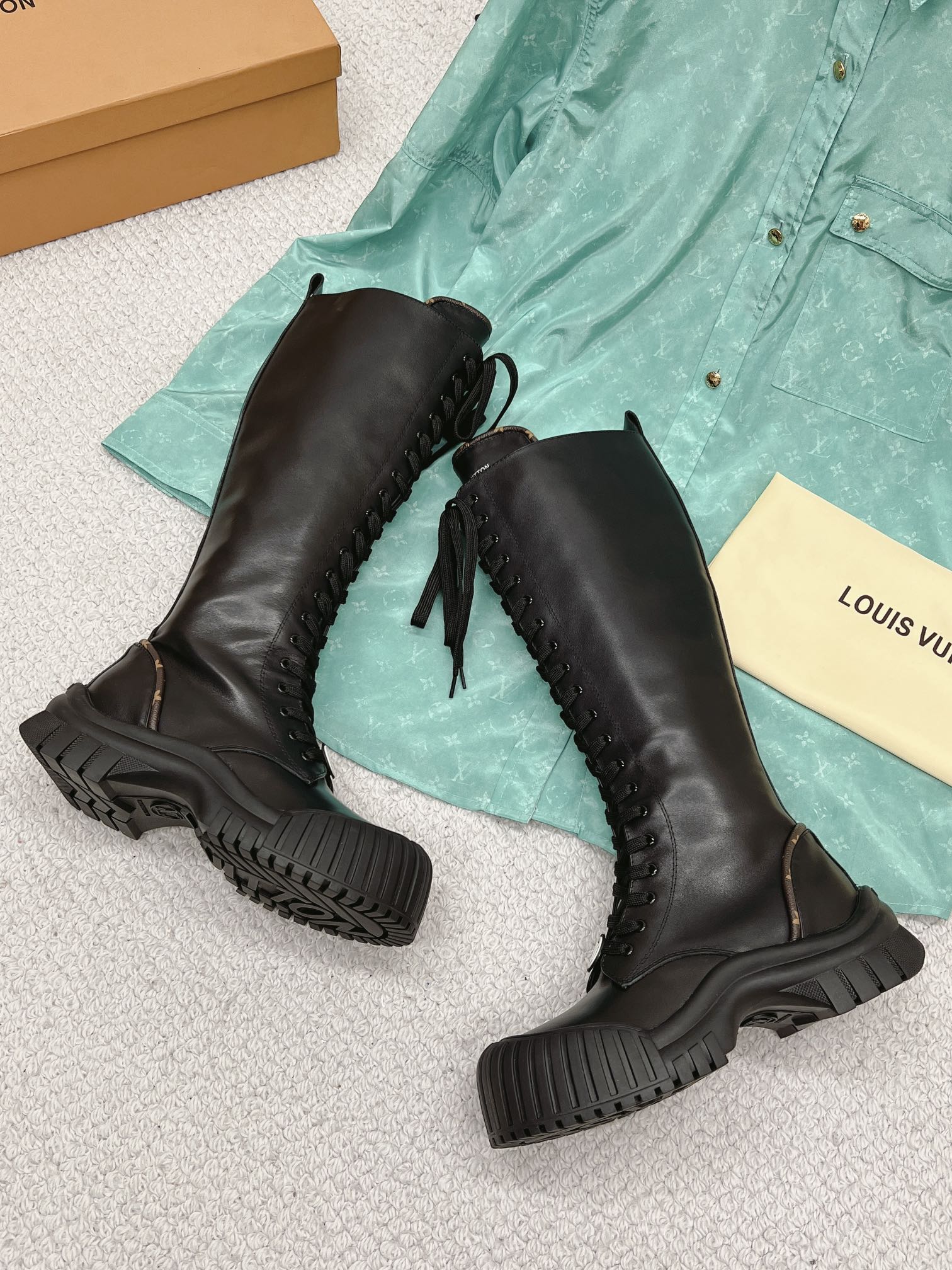 Luxury Shoes - LU-V - 482