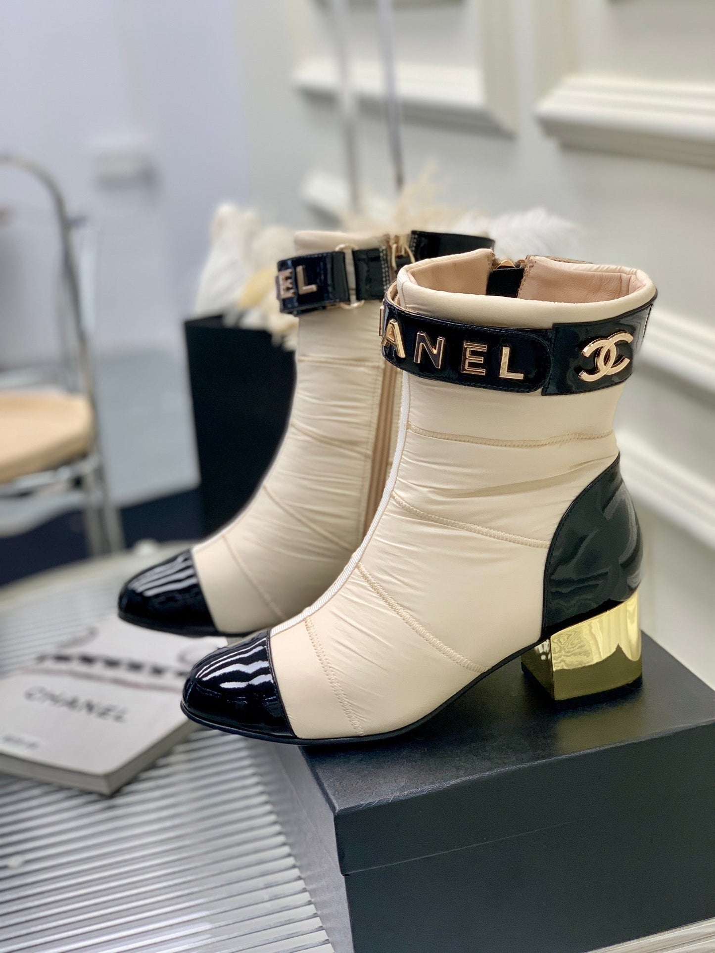 Luxury Shoes Sandals - CHL - 1236