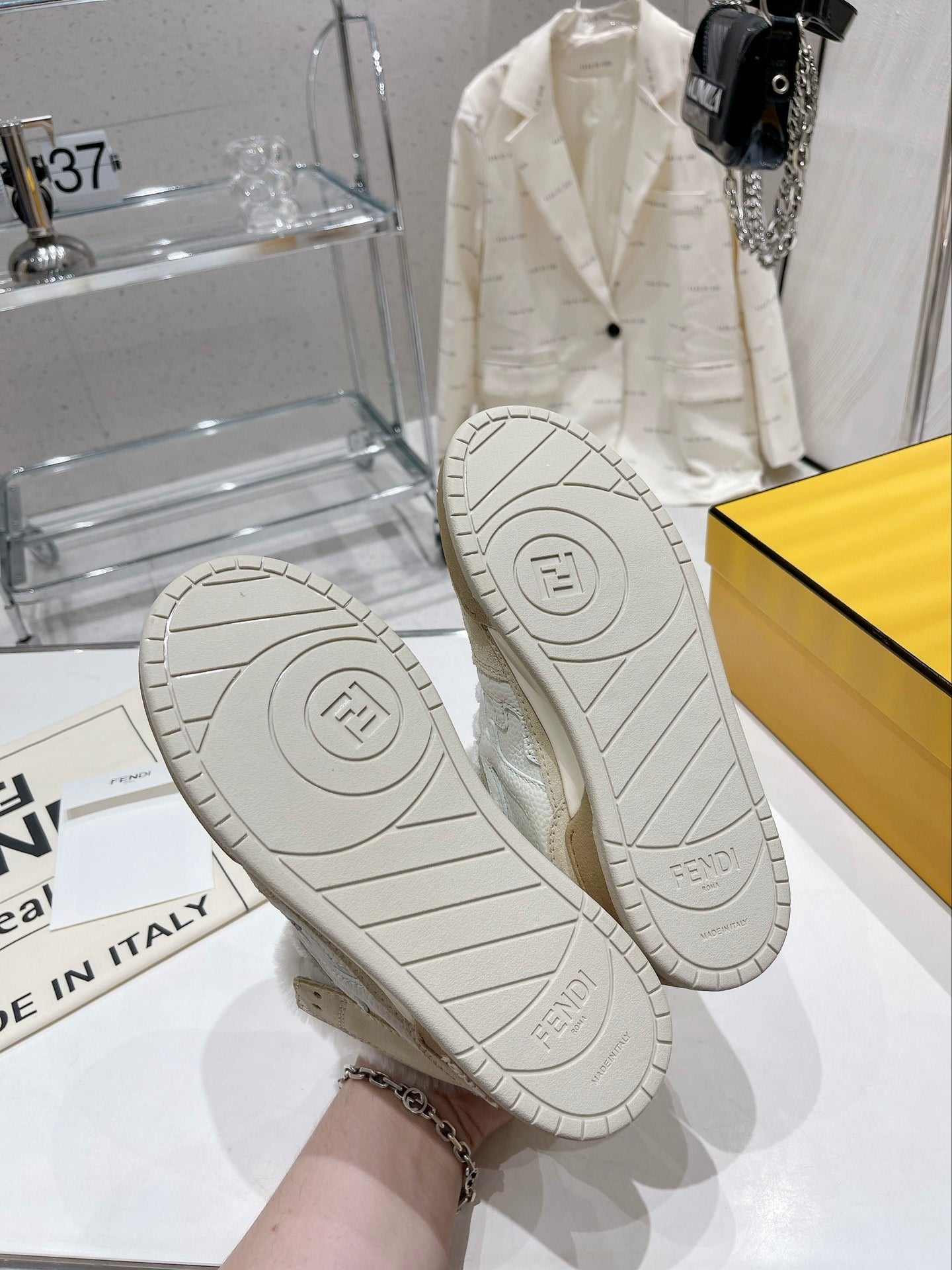 Luxury Shoes - FED - 257