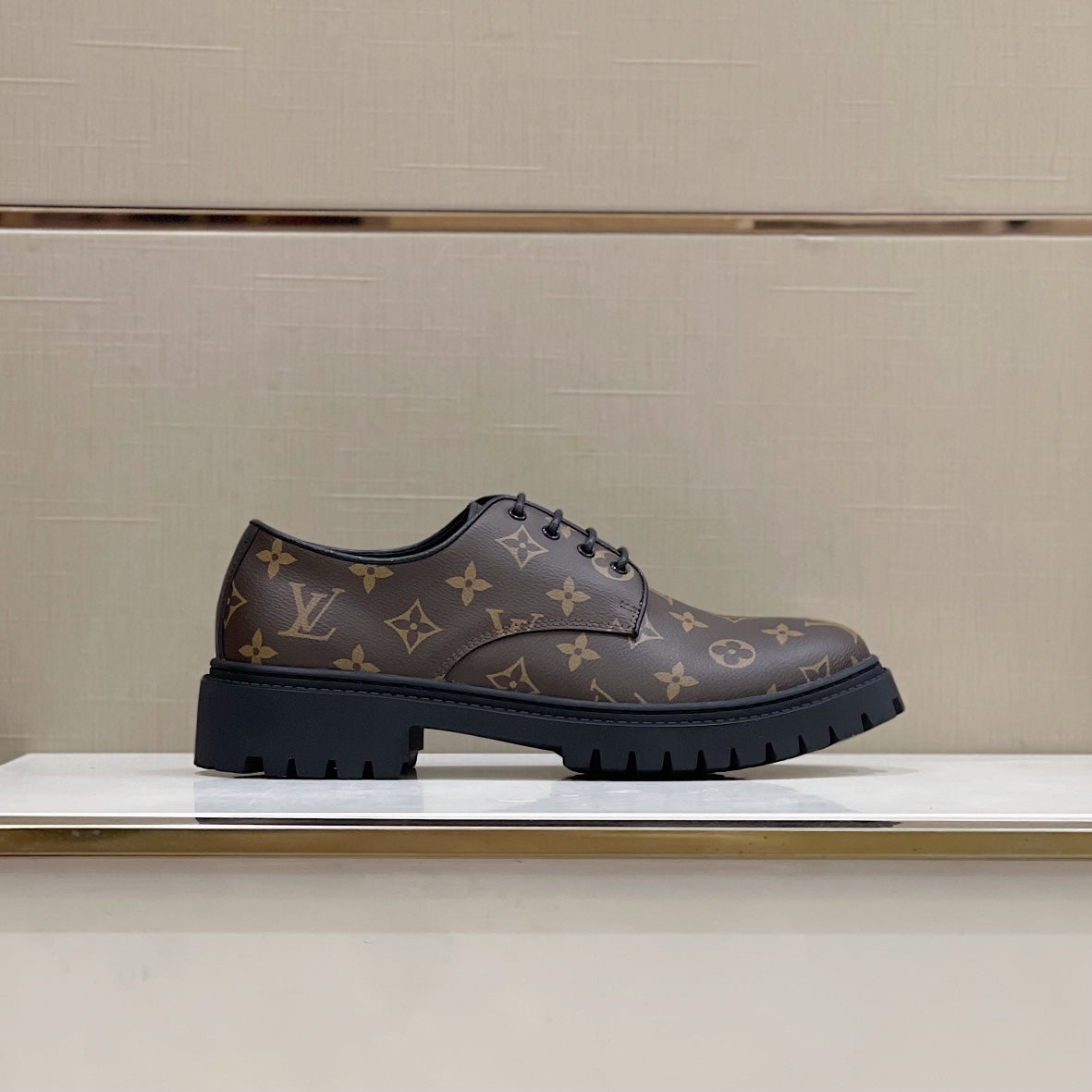 Luxury Shoes - LU-V - 410