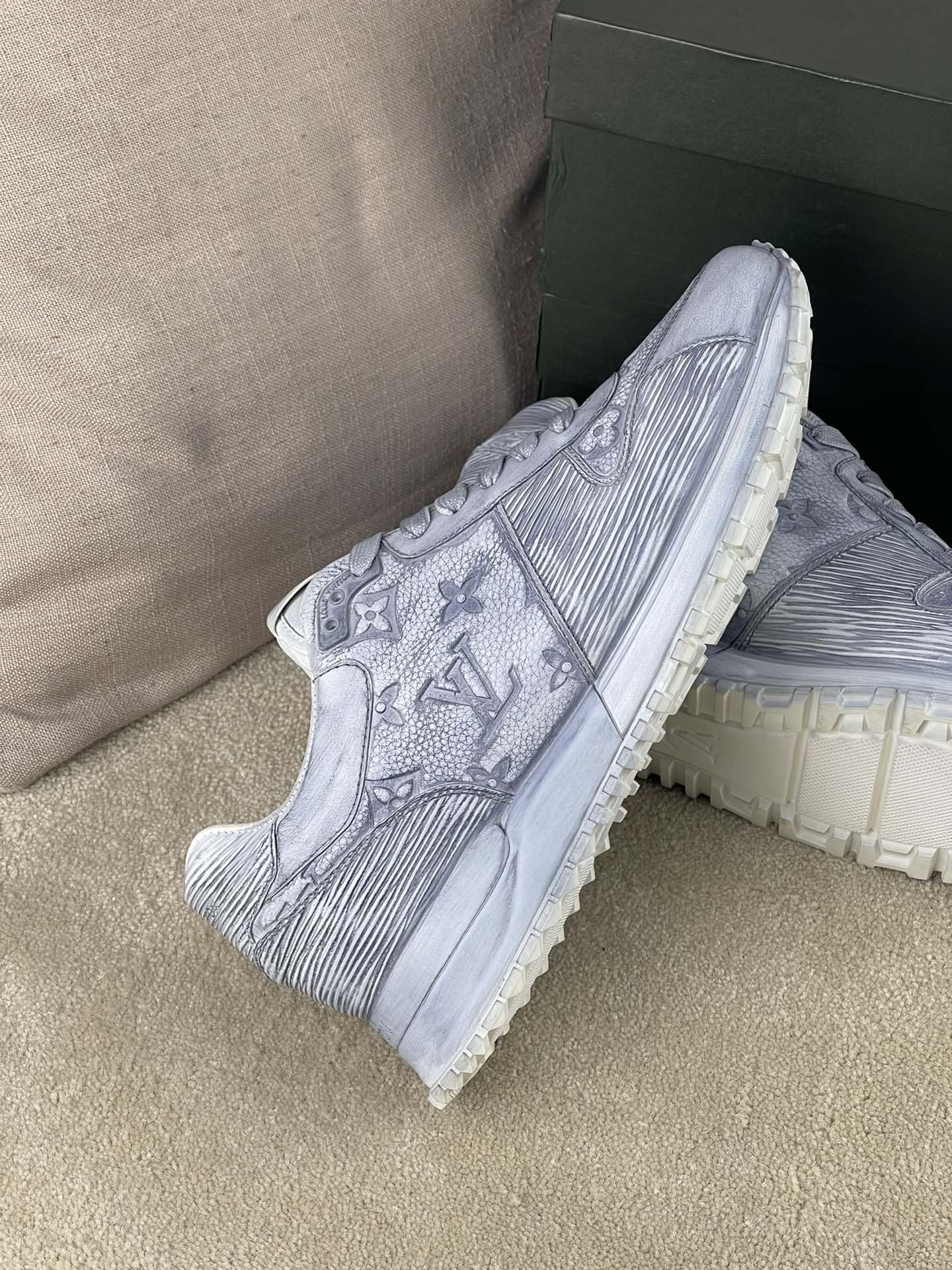 Luxury Shoes - LU-V - 401