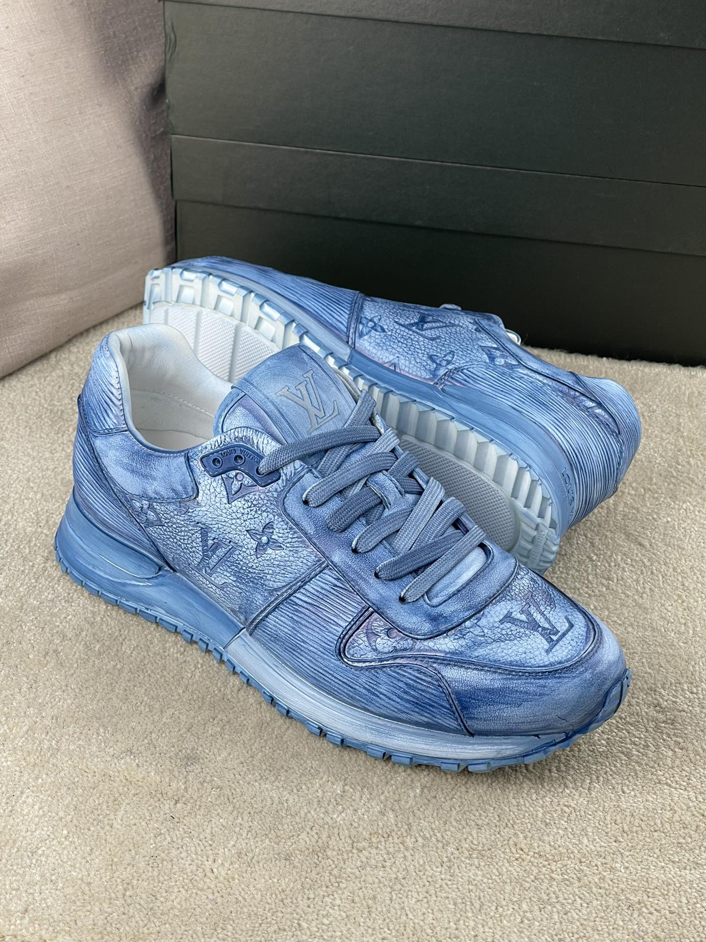 Luxury Shoes - LU-V - 402