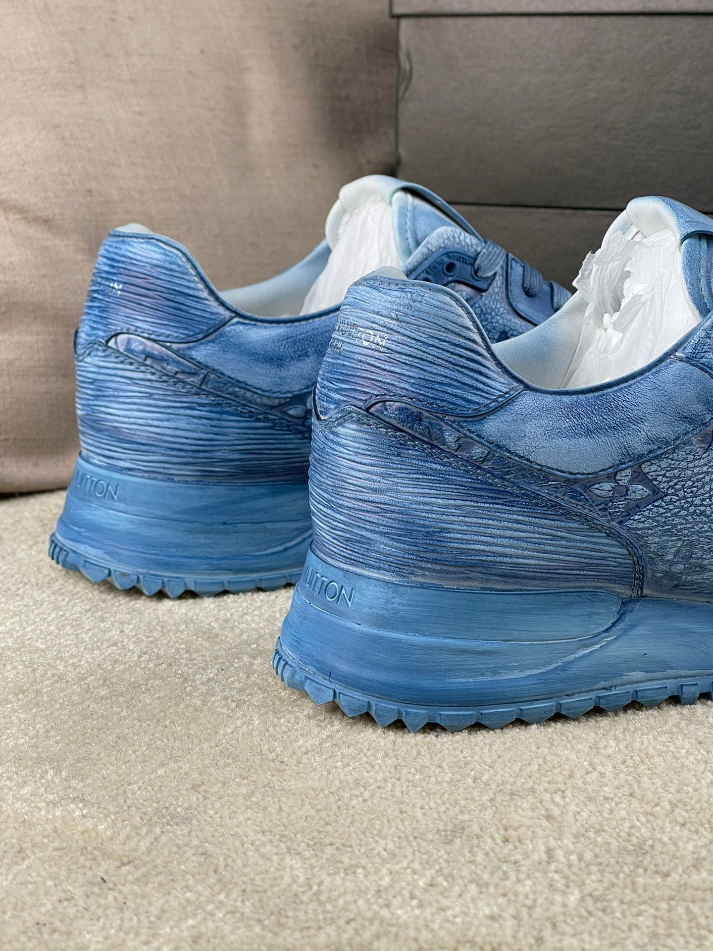 Luxury Shoes - LU-V - 402