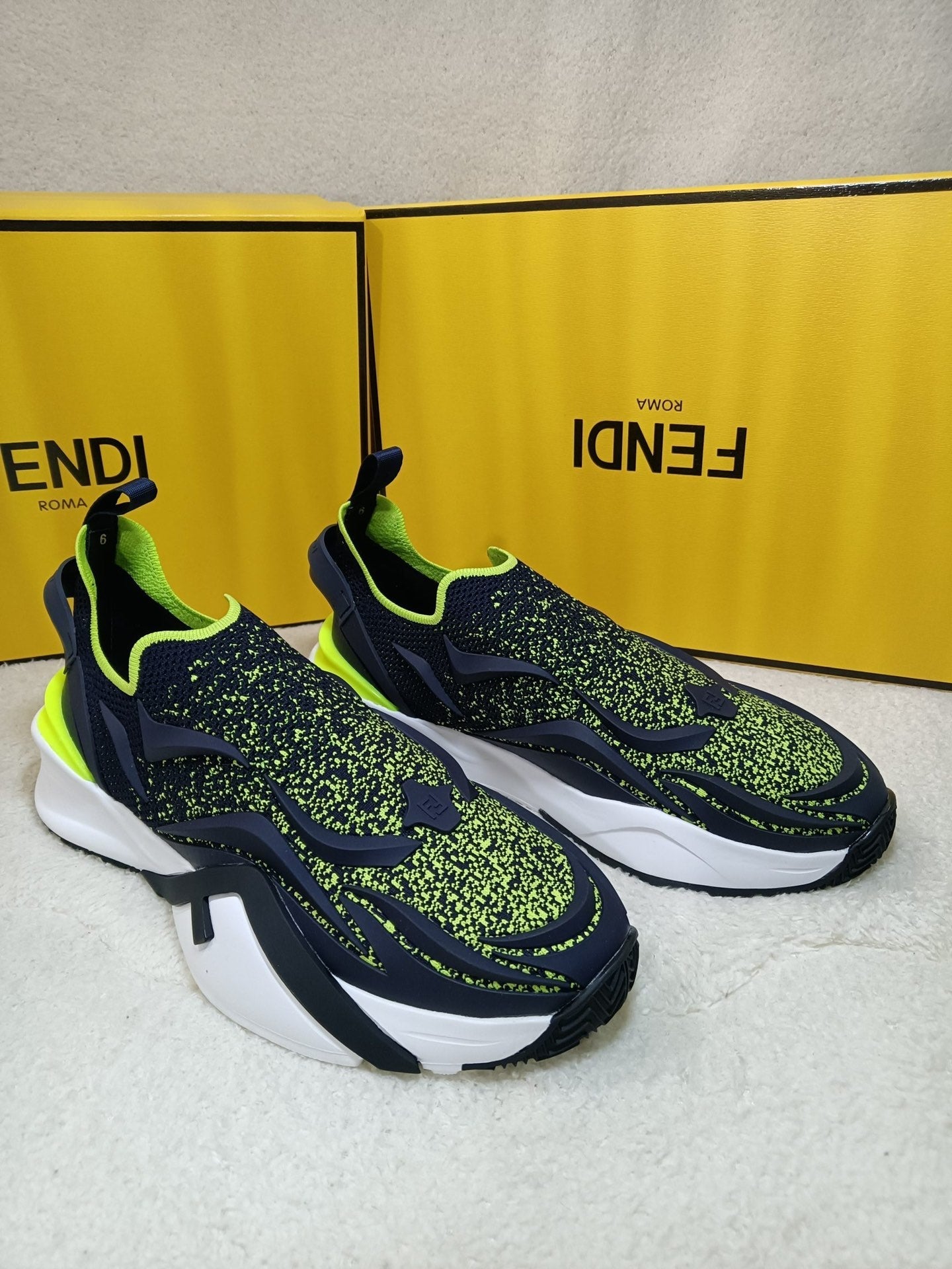 Luxury Shoes - FED - 300