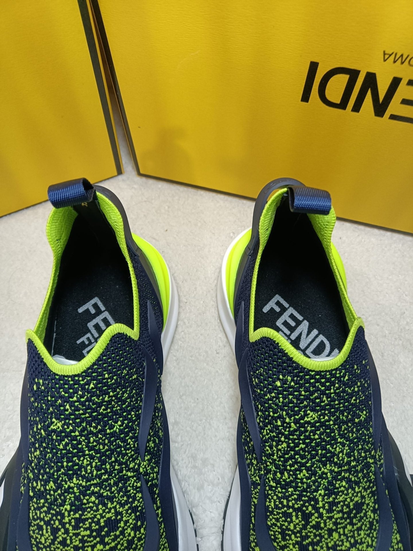 Luxury Shoes - FED - 300