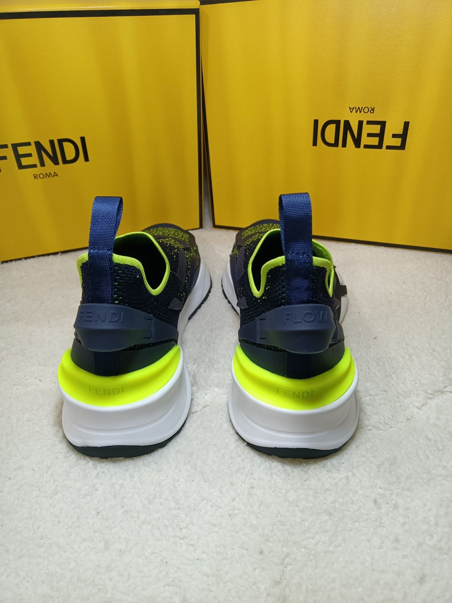 Luxury Shoes - FED - 300