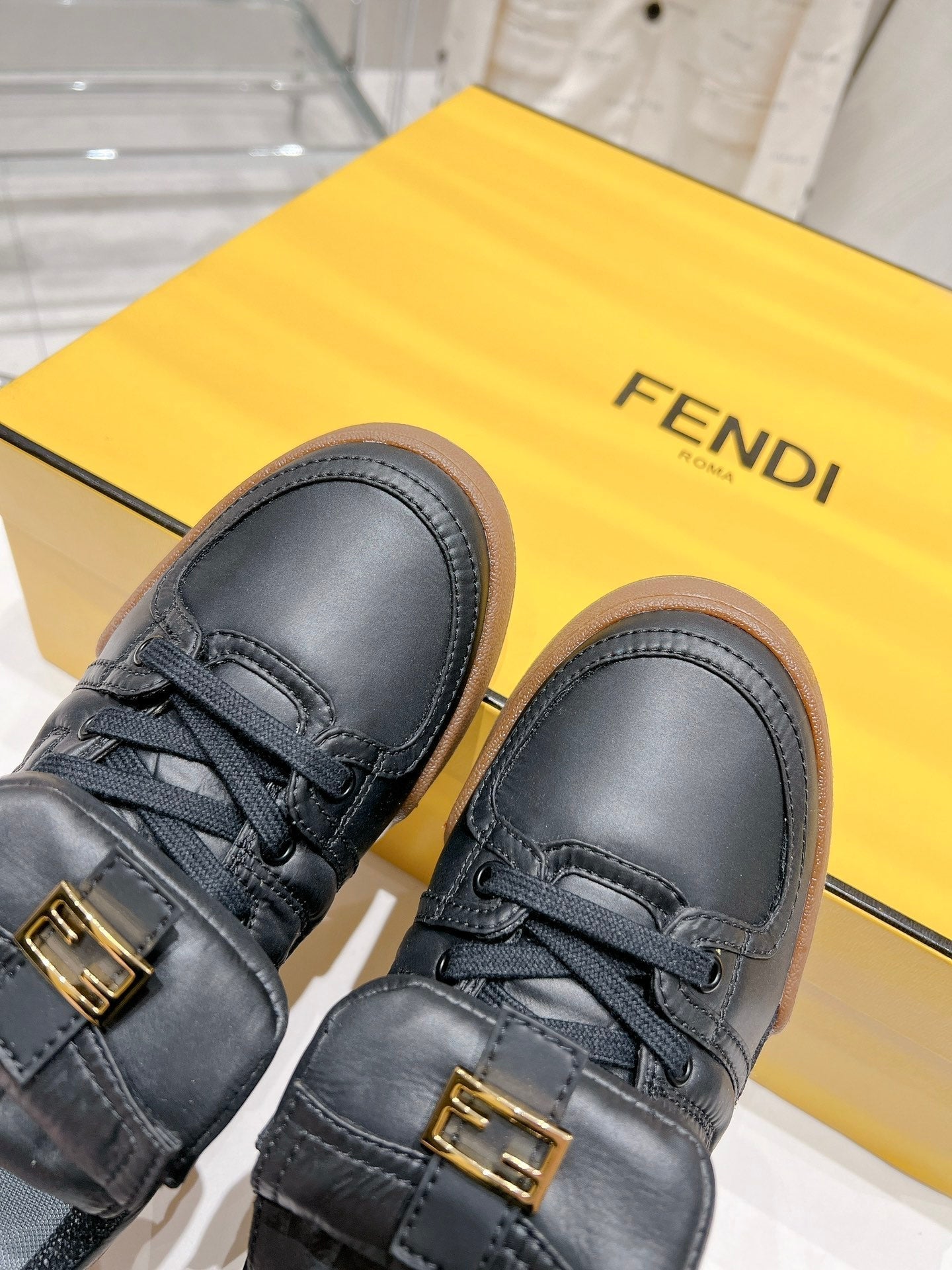 Luxury Shoes - FED - 248