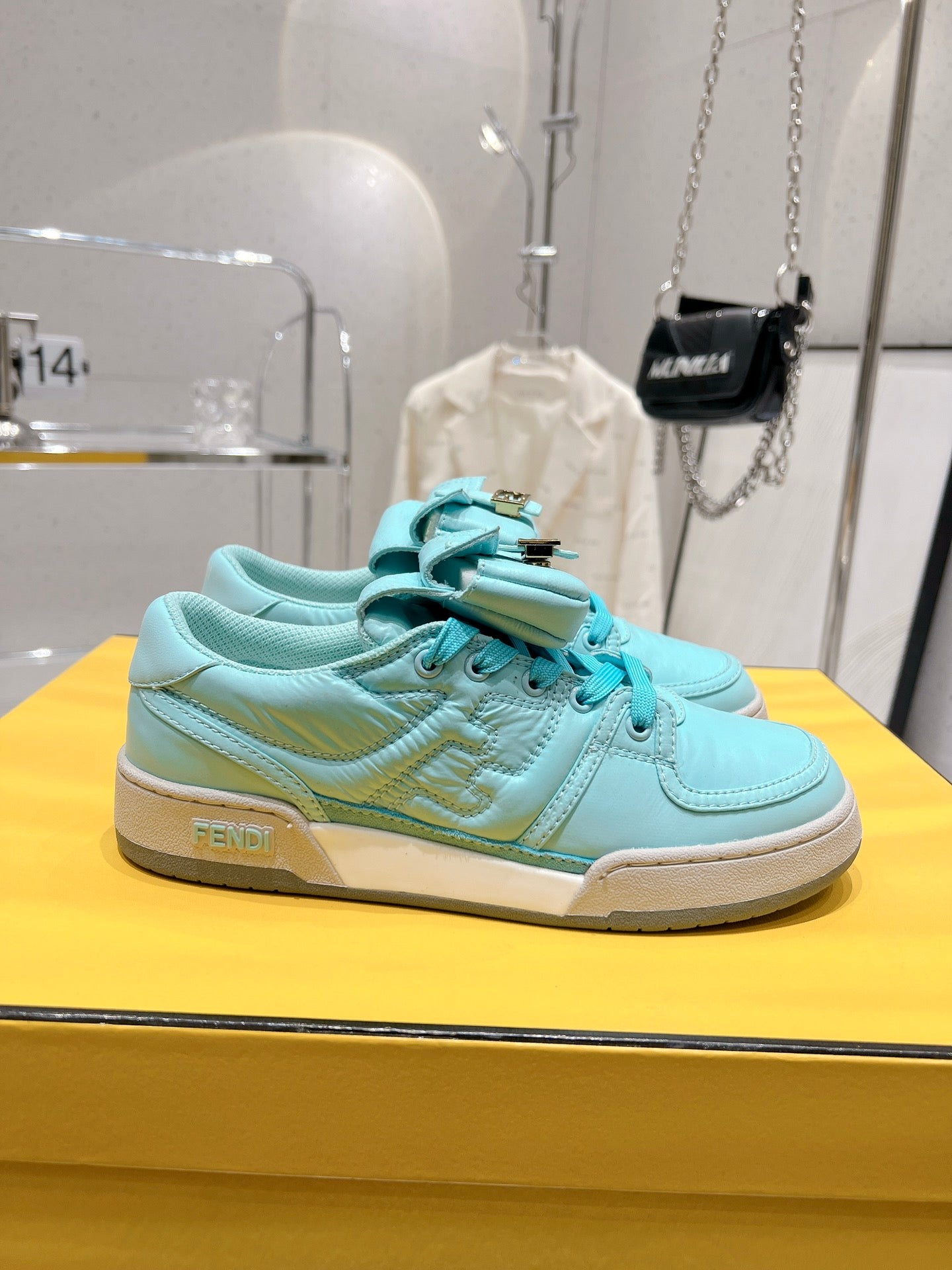 Luxury Shoes - FED - 250