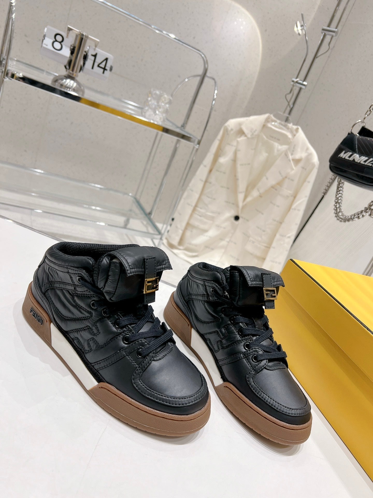 Luxury Shoes - FED - 251